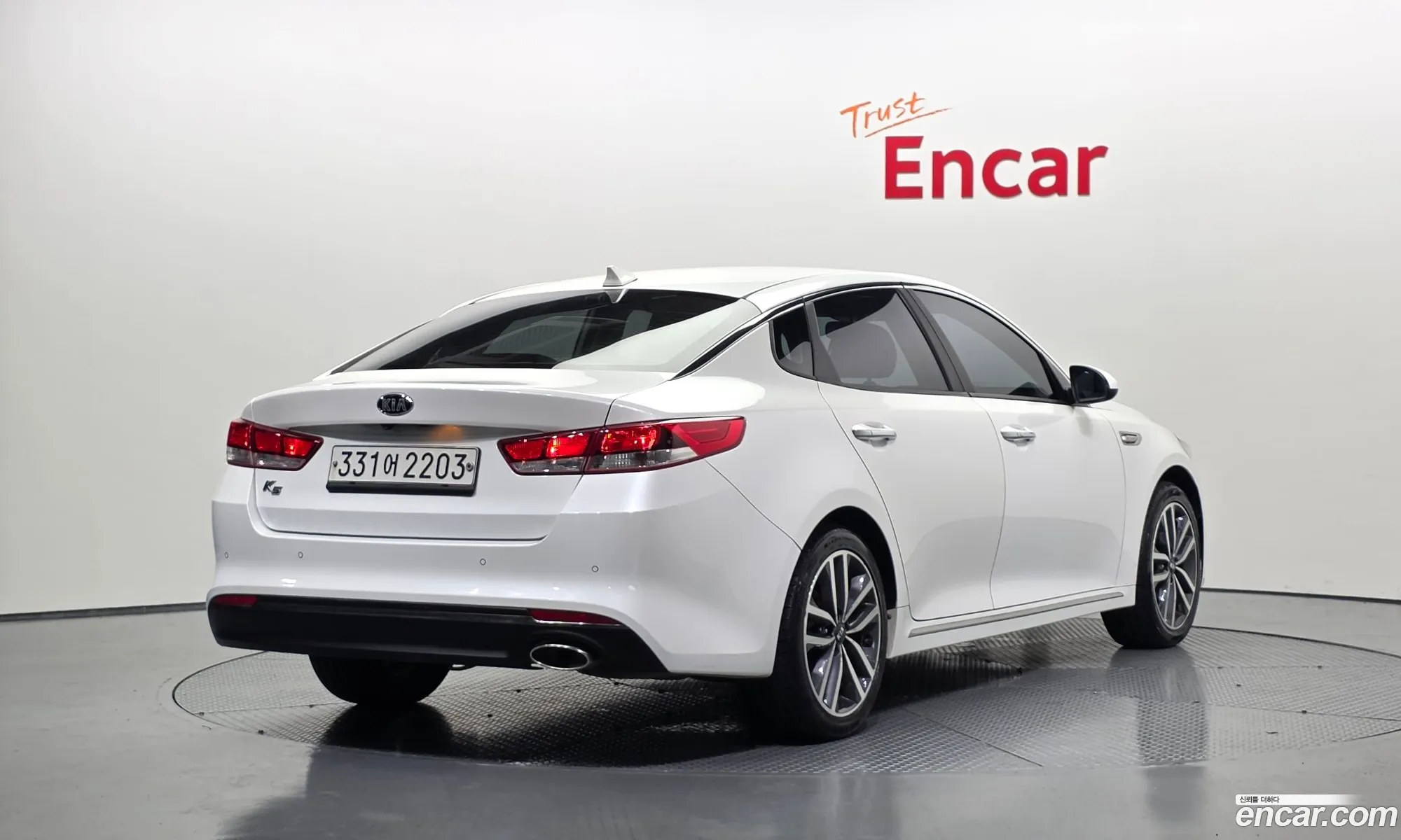 Kia K5 2017 — 8