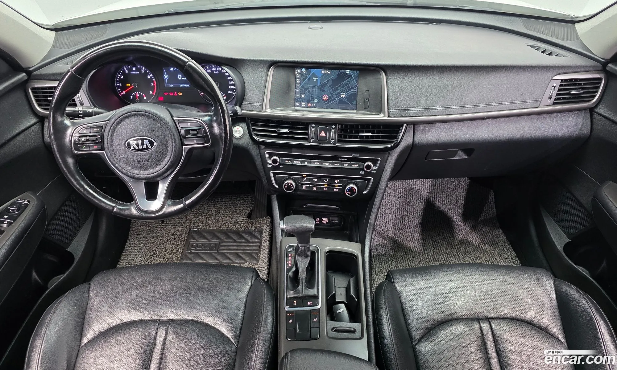 Kia K5 2017 — 2