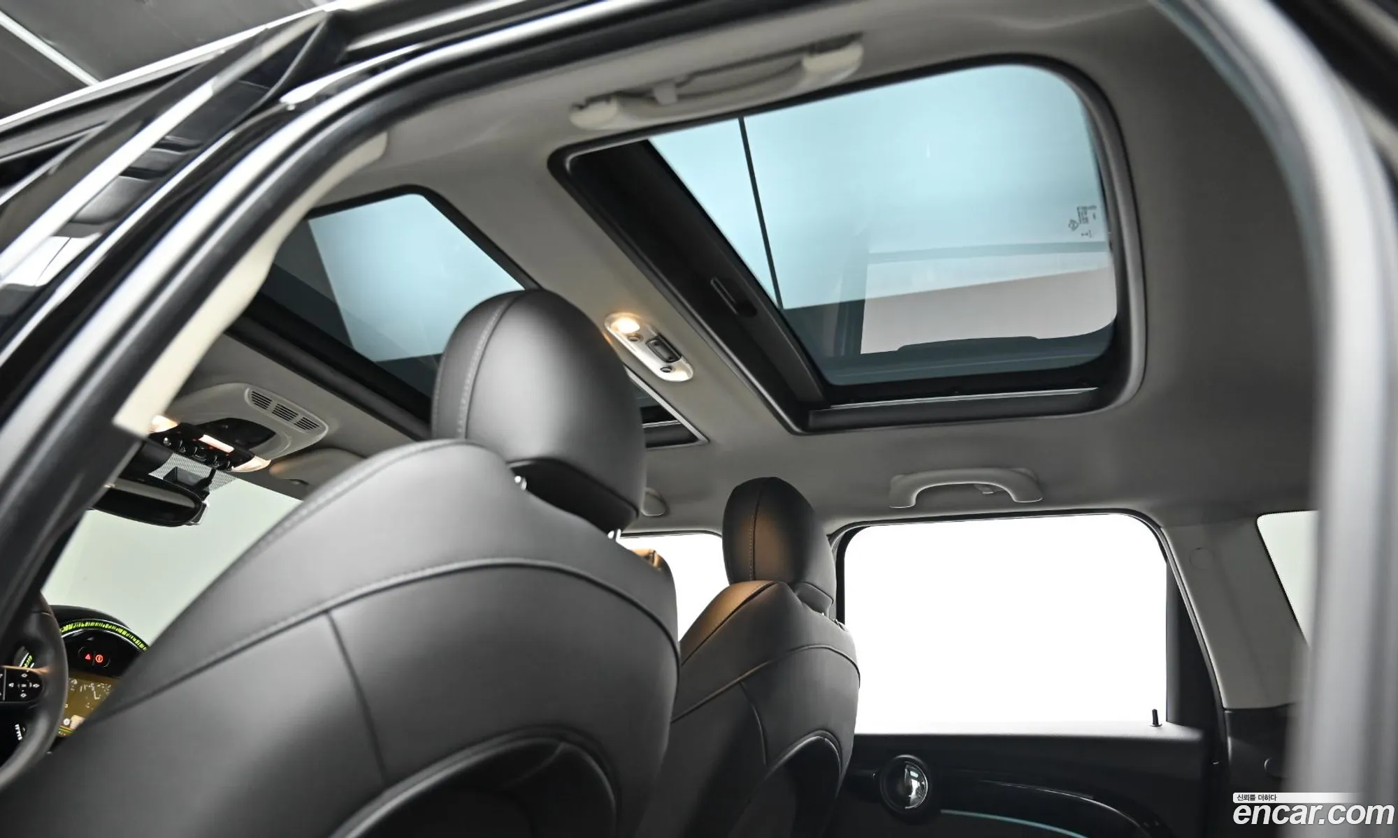 Mini Cooper 2022 — 17