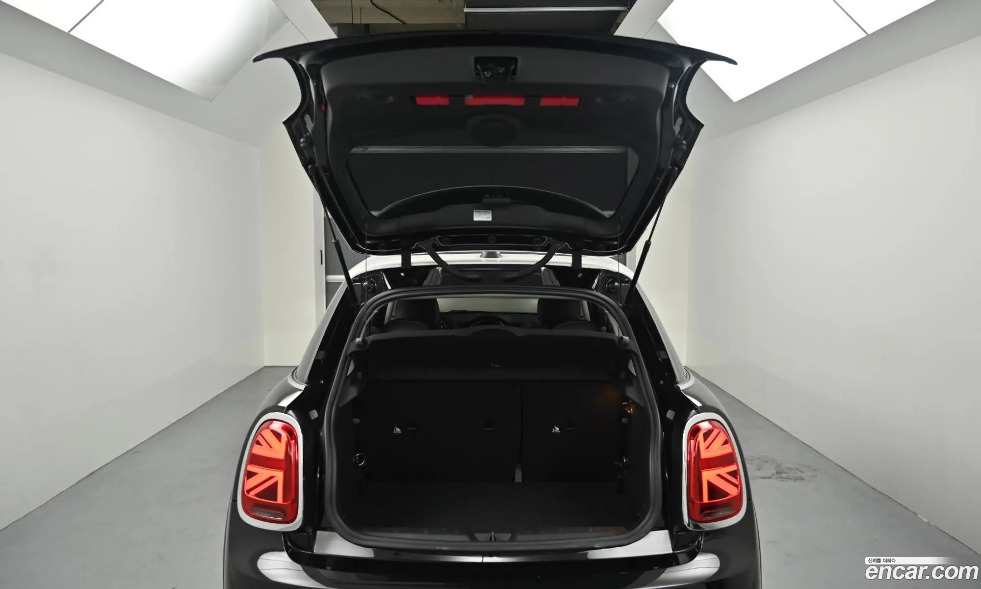 Mini Cooper 2022 — 10