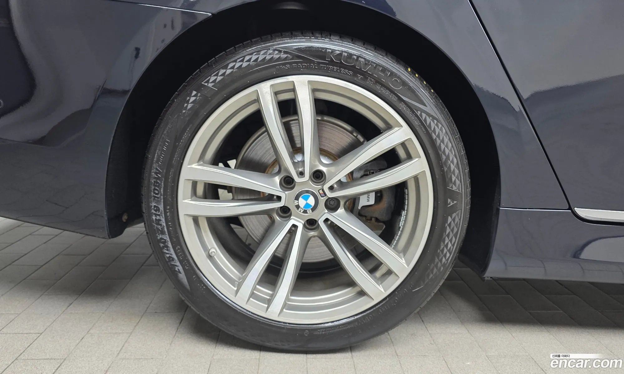 BMW 7 Series 2017 — 17