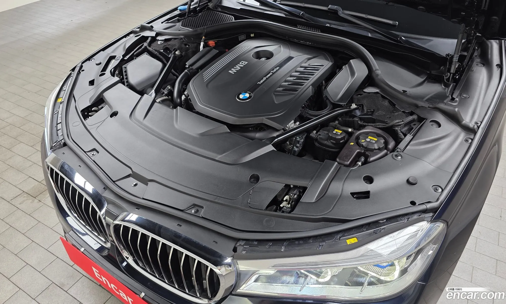 BMW 7 Series 2017 — 8