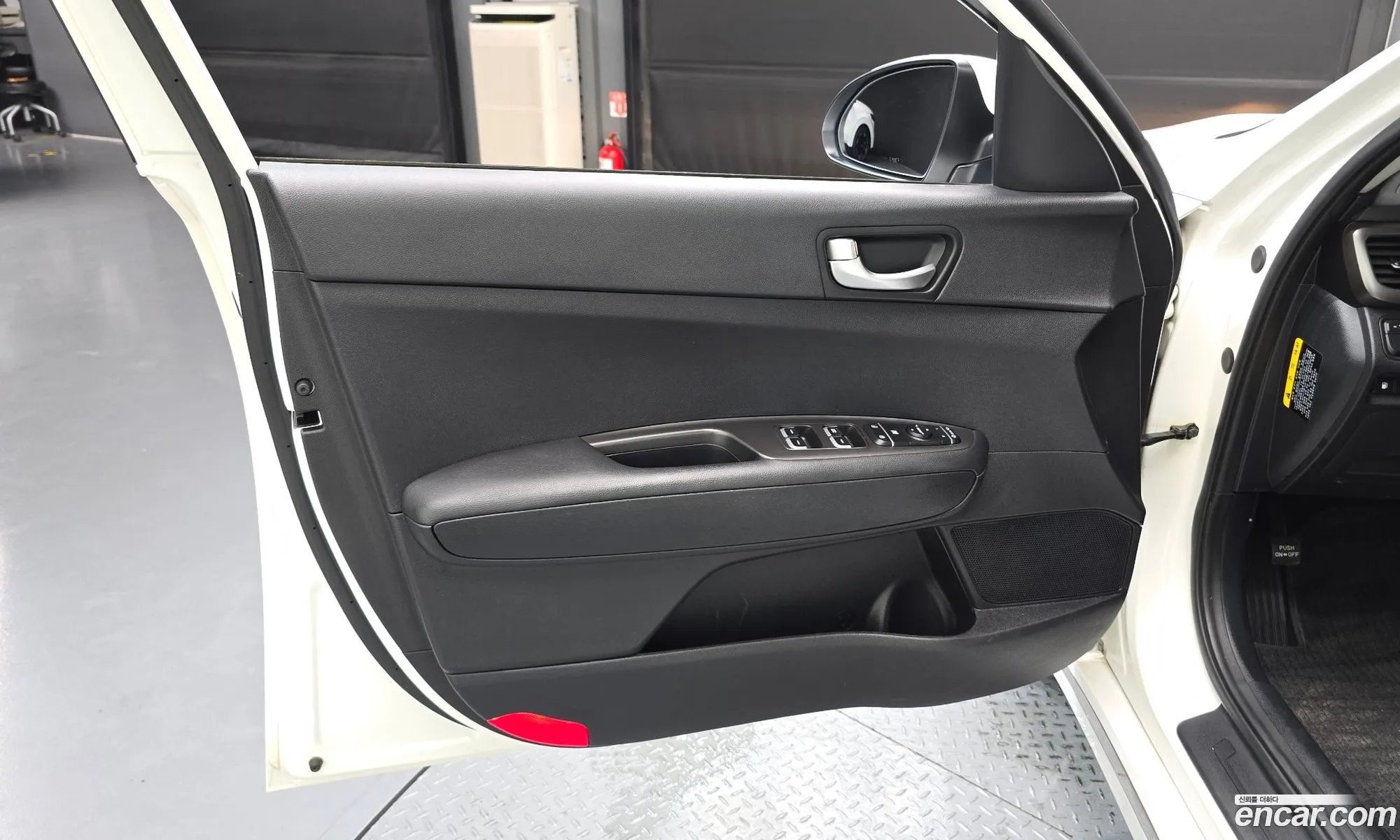 Kia K5 2017 — 27