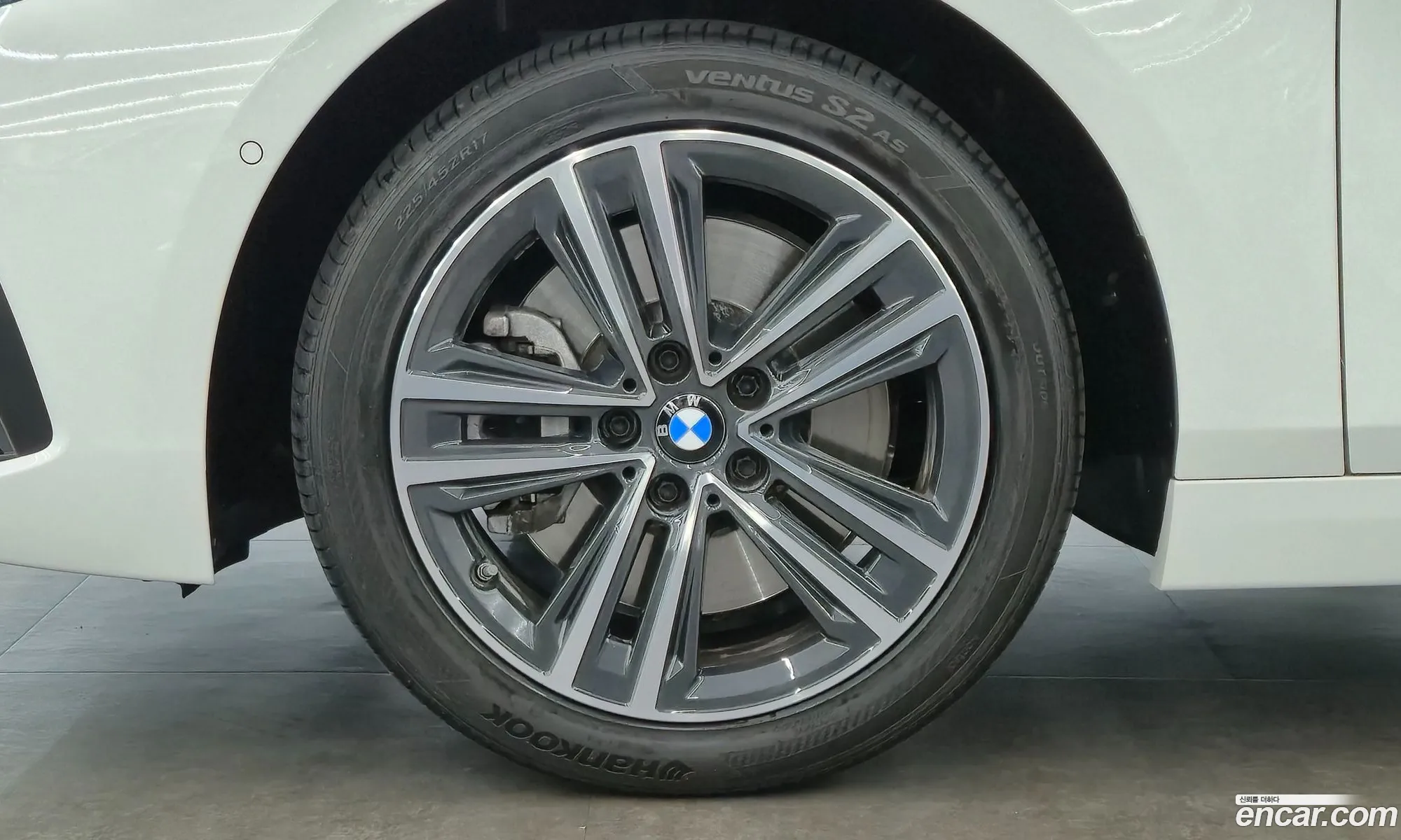 BMW 1 Series 2022 — 17