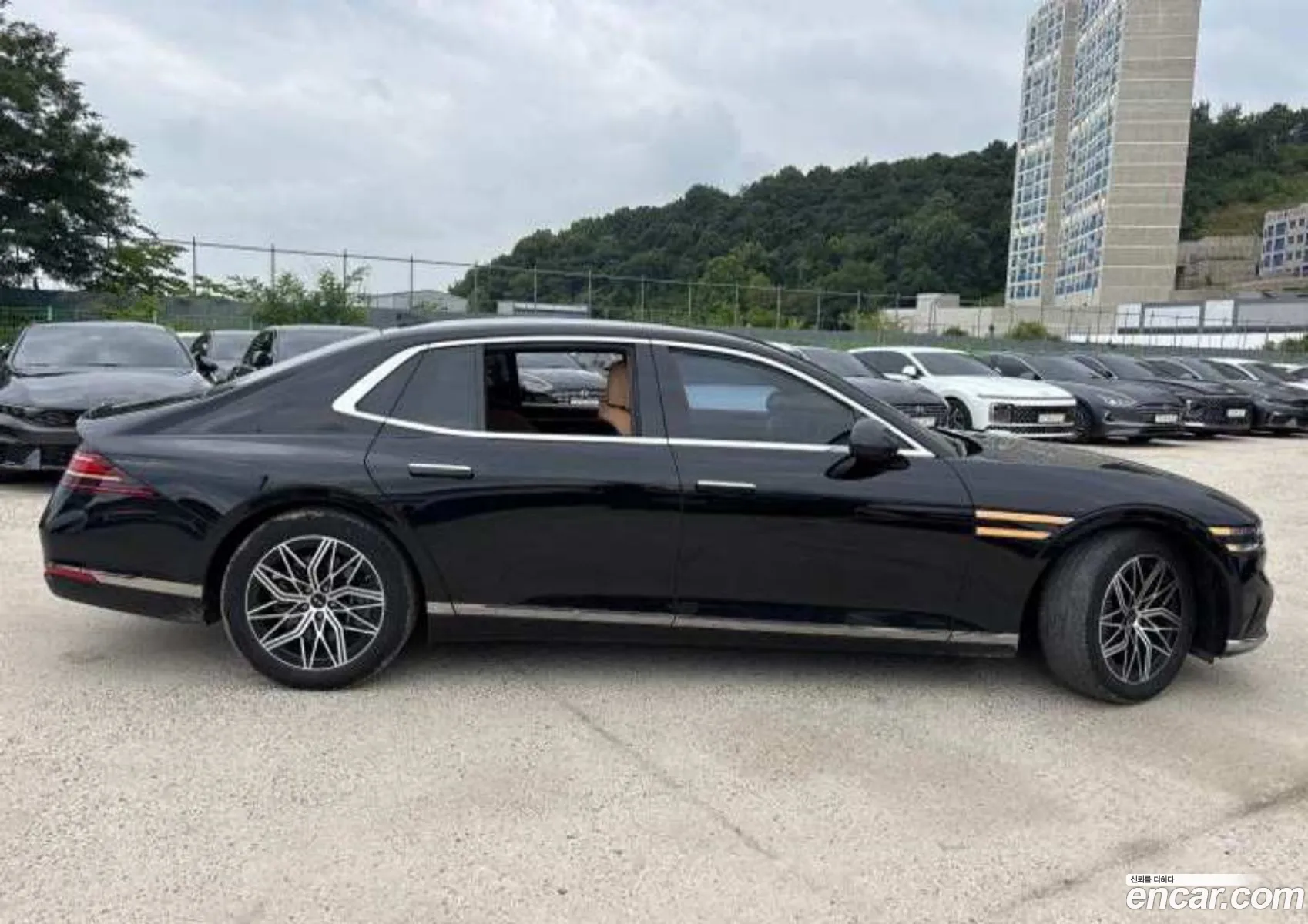 Genesis G90 2023 — 12