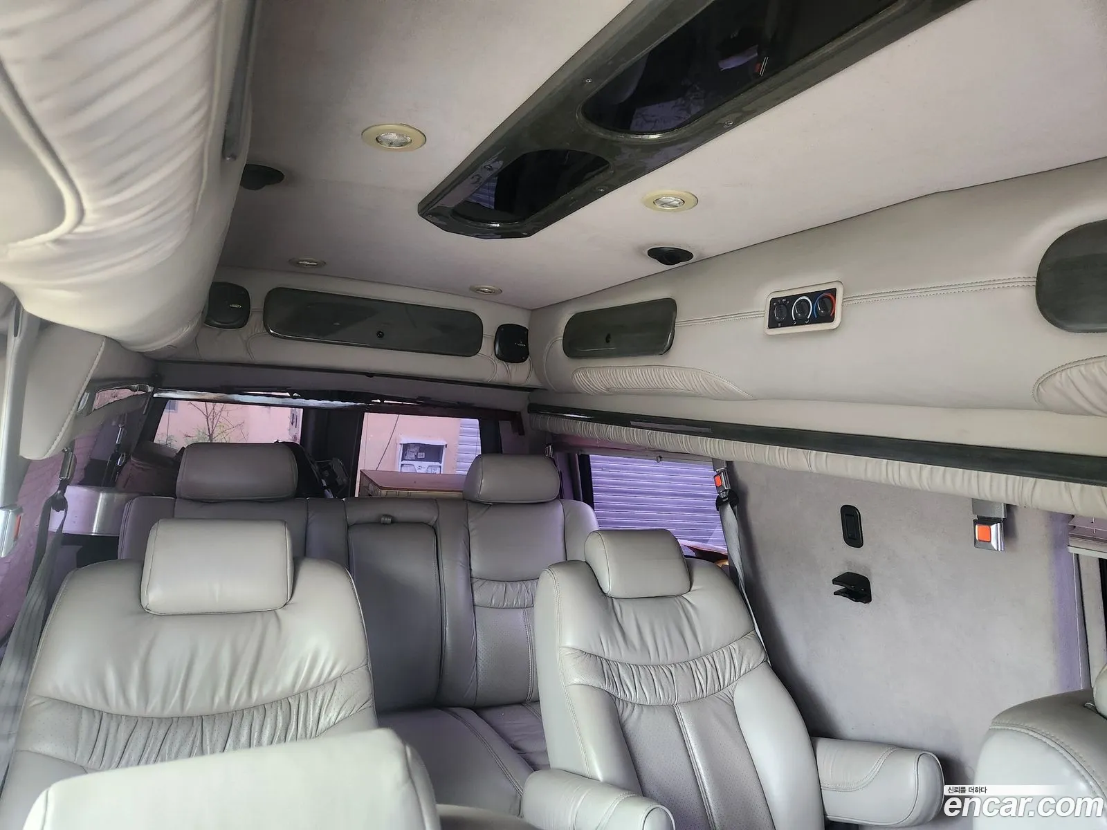 Chevrolet Express Van