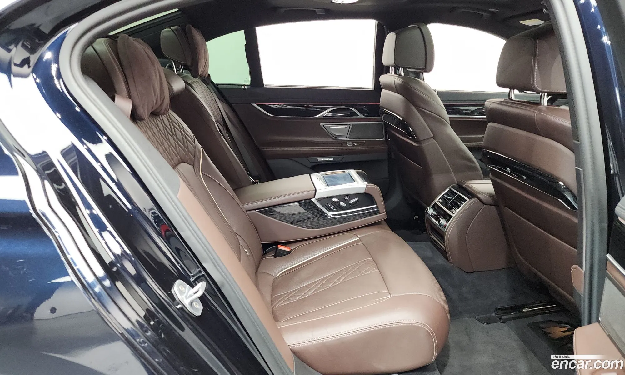 BMW 7 Series 2017 WBA7C6104HG759595 — 16