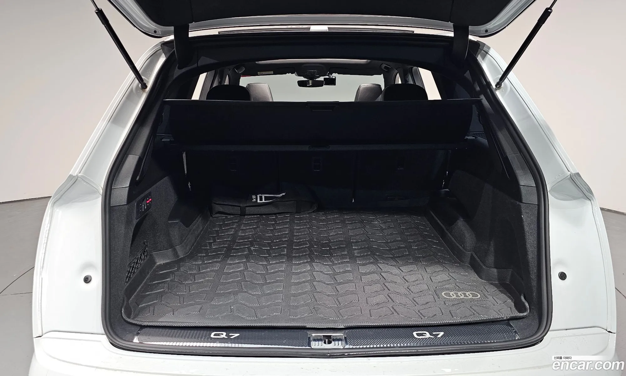Audi Q7 2020 WAUZZZ4M0LD010830 — 35