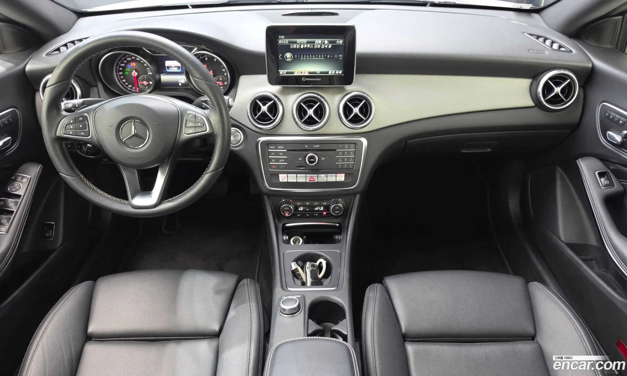 Mercedes-Benz CLA-Class C117 2016 — 3