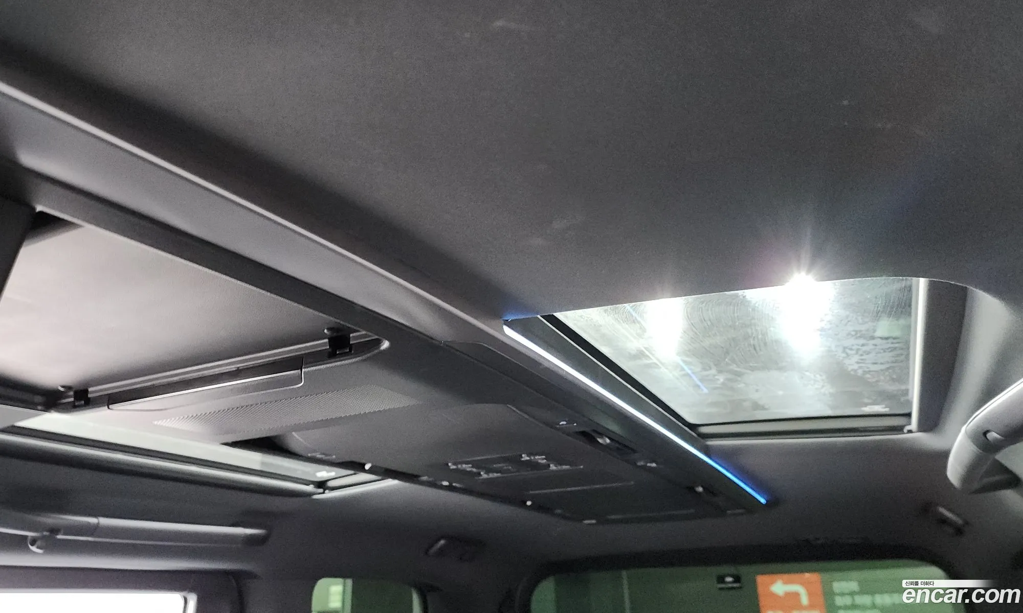Toyota Alphard 2024 — 28