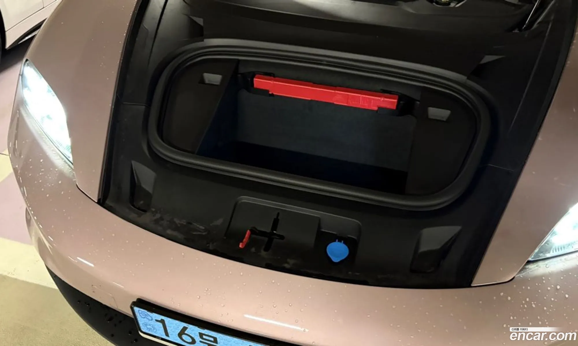 Porsche Taycan 2025 — 2