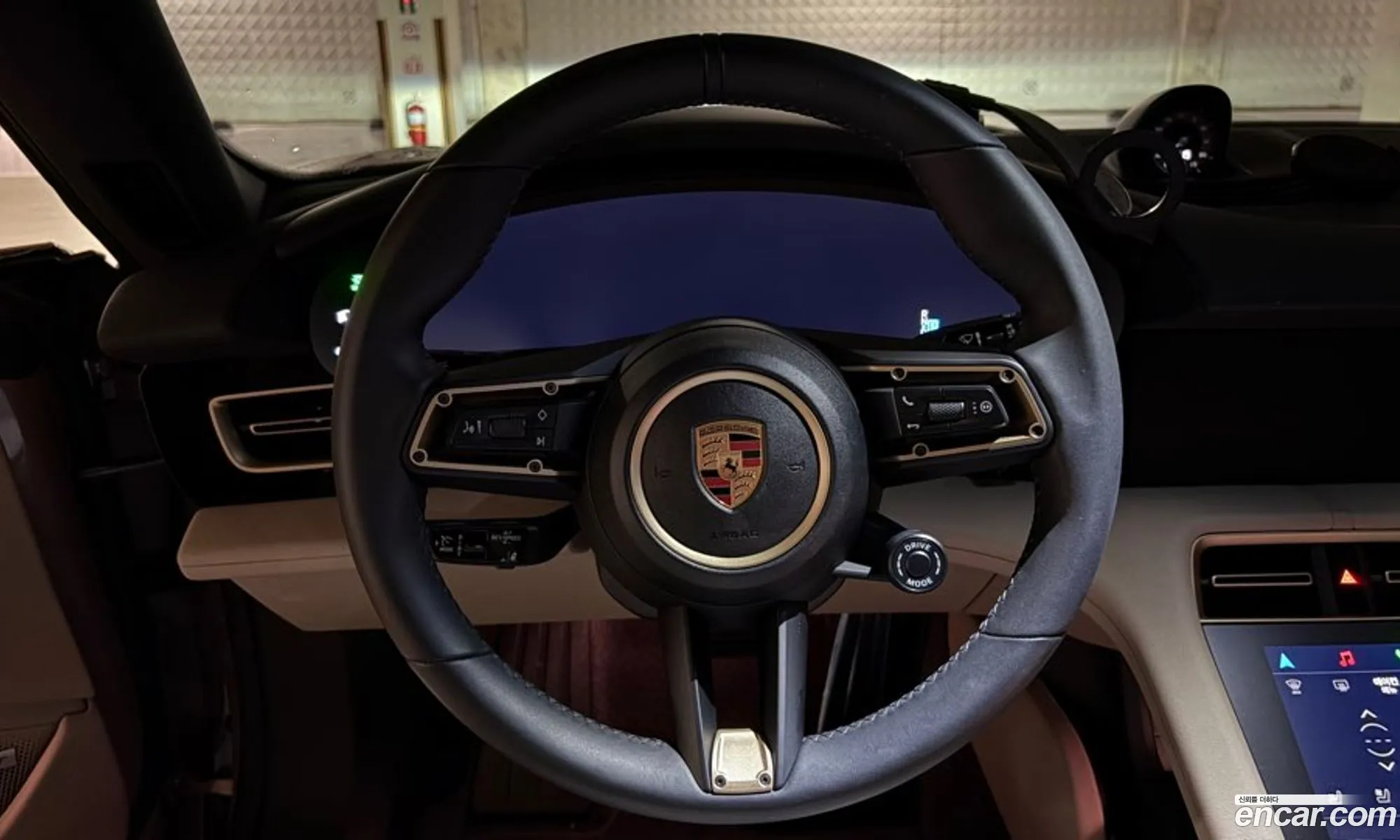 Porsche Taycan 2025 — 20