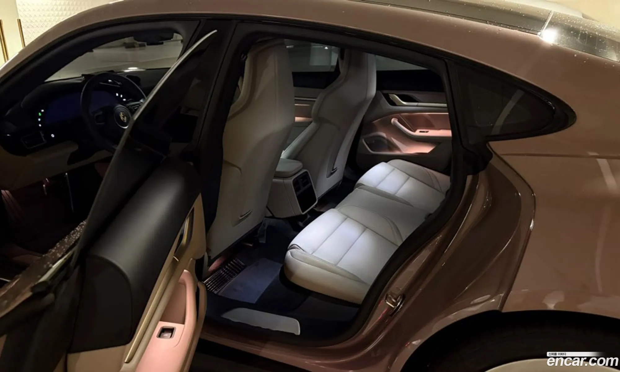Porsche Taycan 2025 — 11