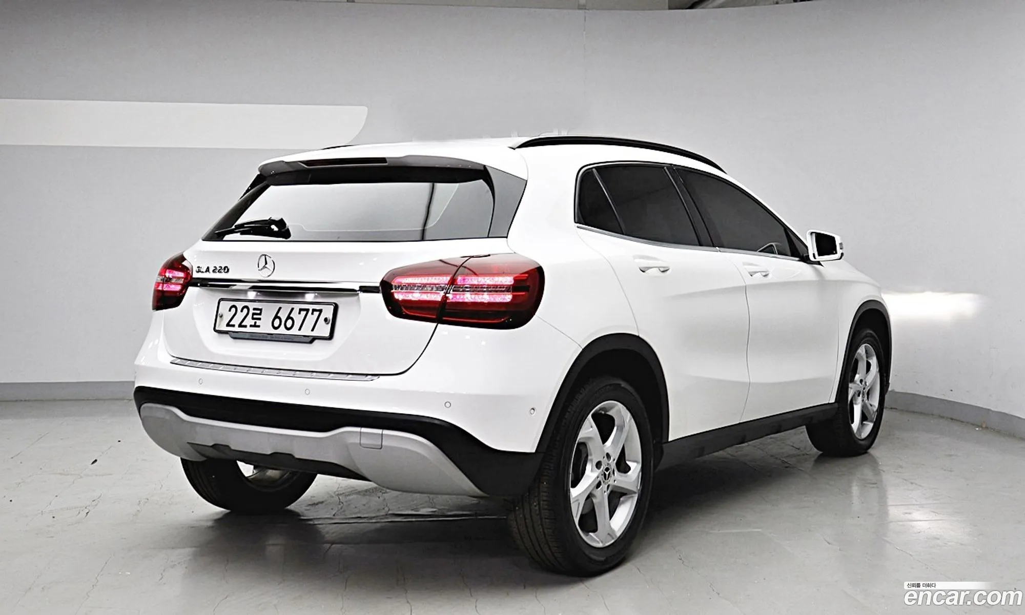Mercedes-Benz GLA-Class X156 2018 — 10