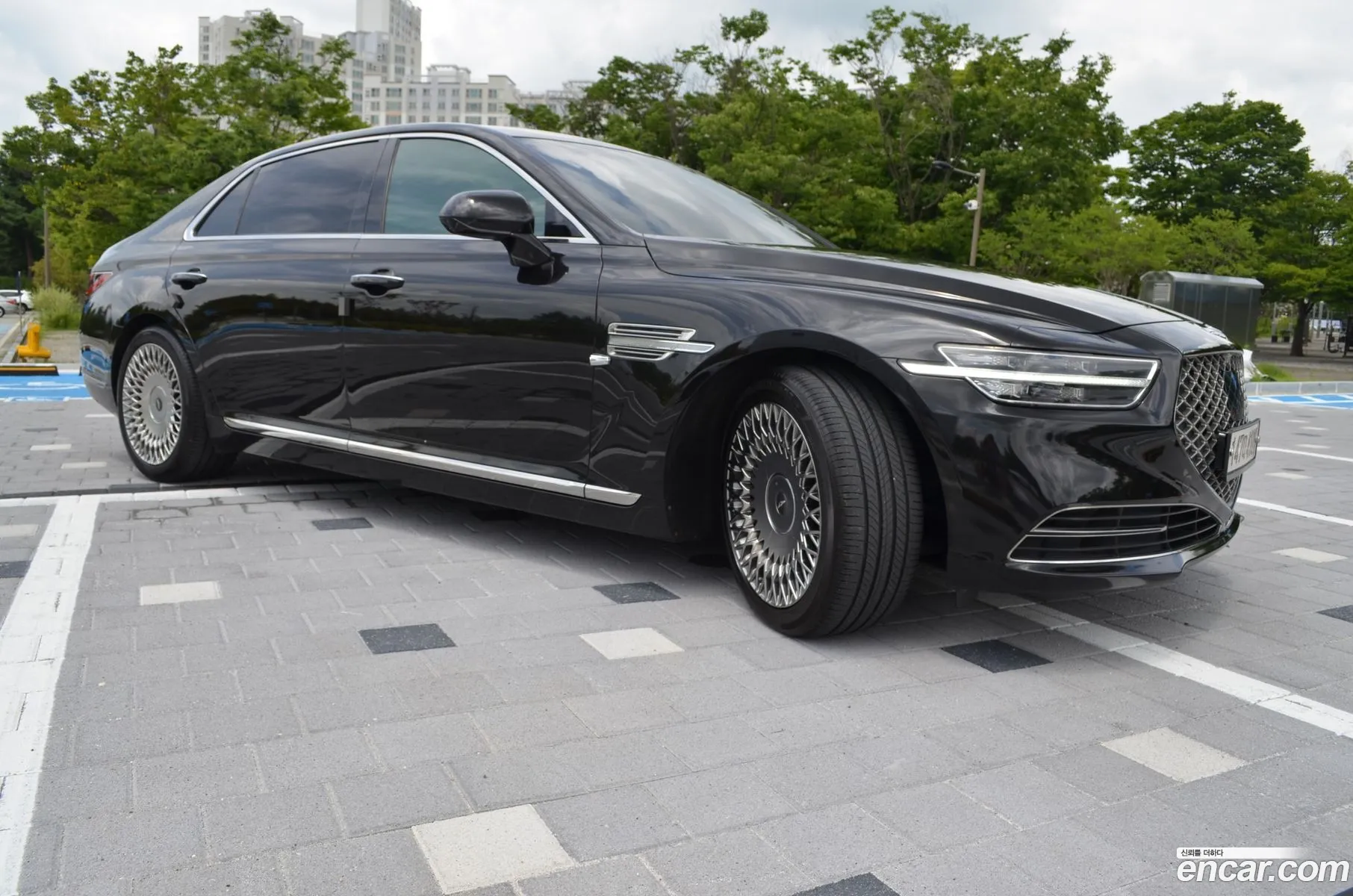 Genesis G90 2019 — 11
