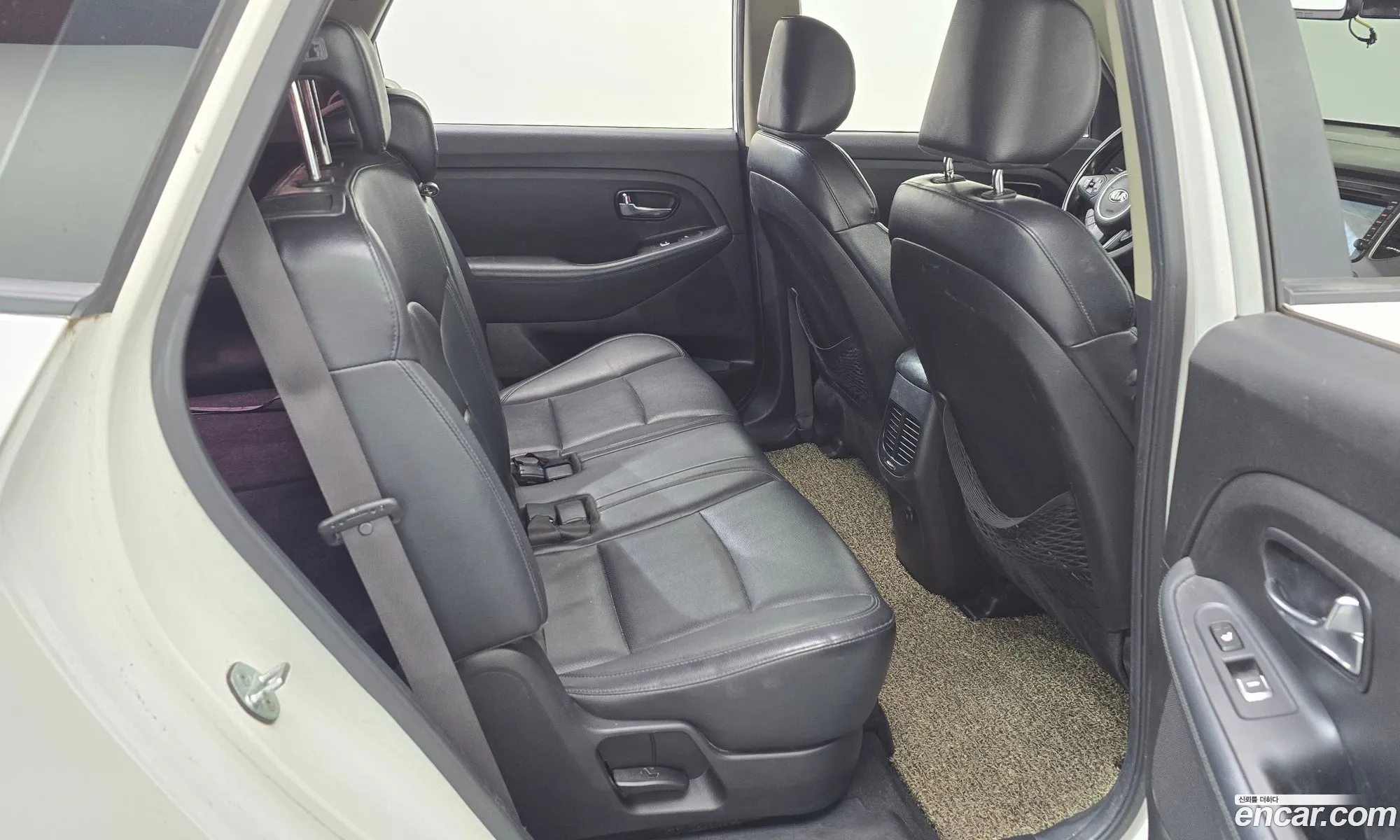 Kia Carens 2014 — 12