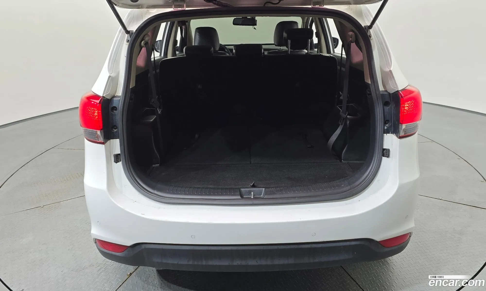 Kia Carens 2014 — 11