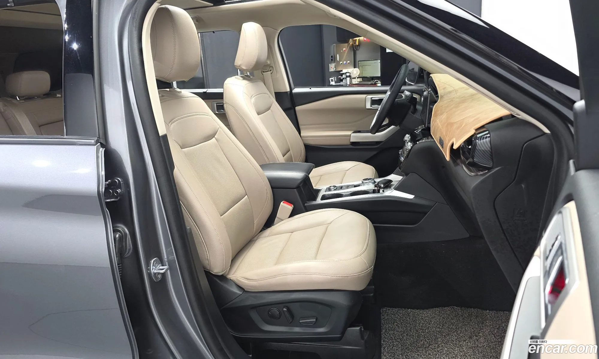 Ford Explorer 6th Gen 2021 1FMSK8FH4MGC25478 — 3