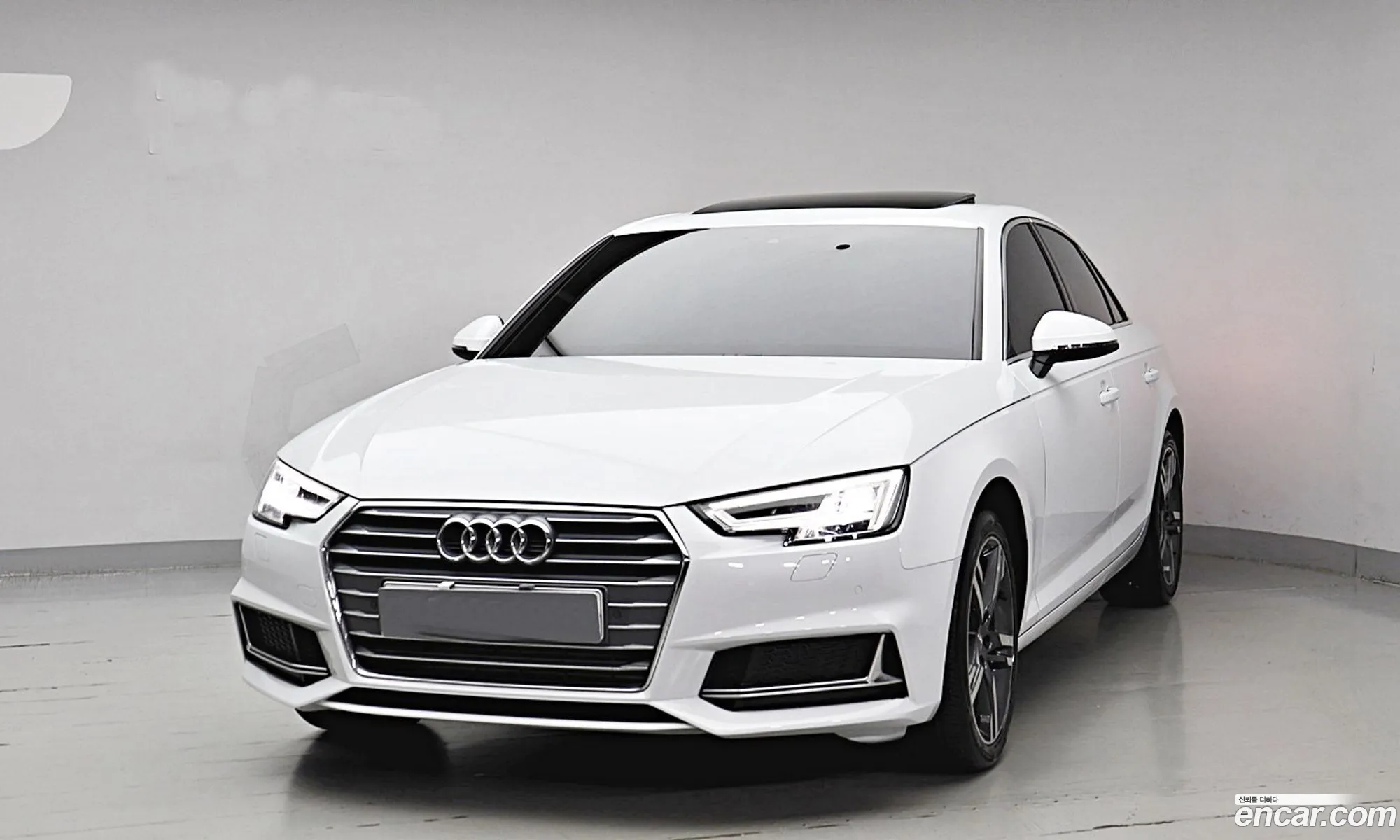 Audi A4 2019 — 6