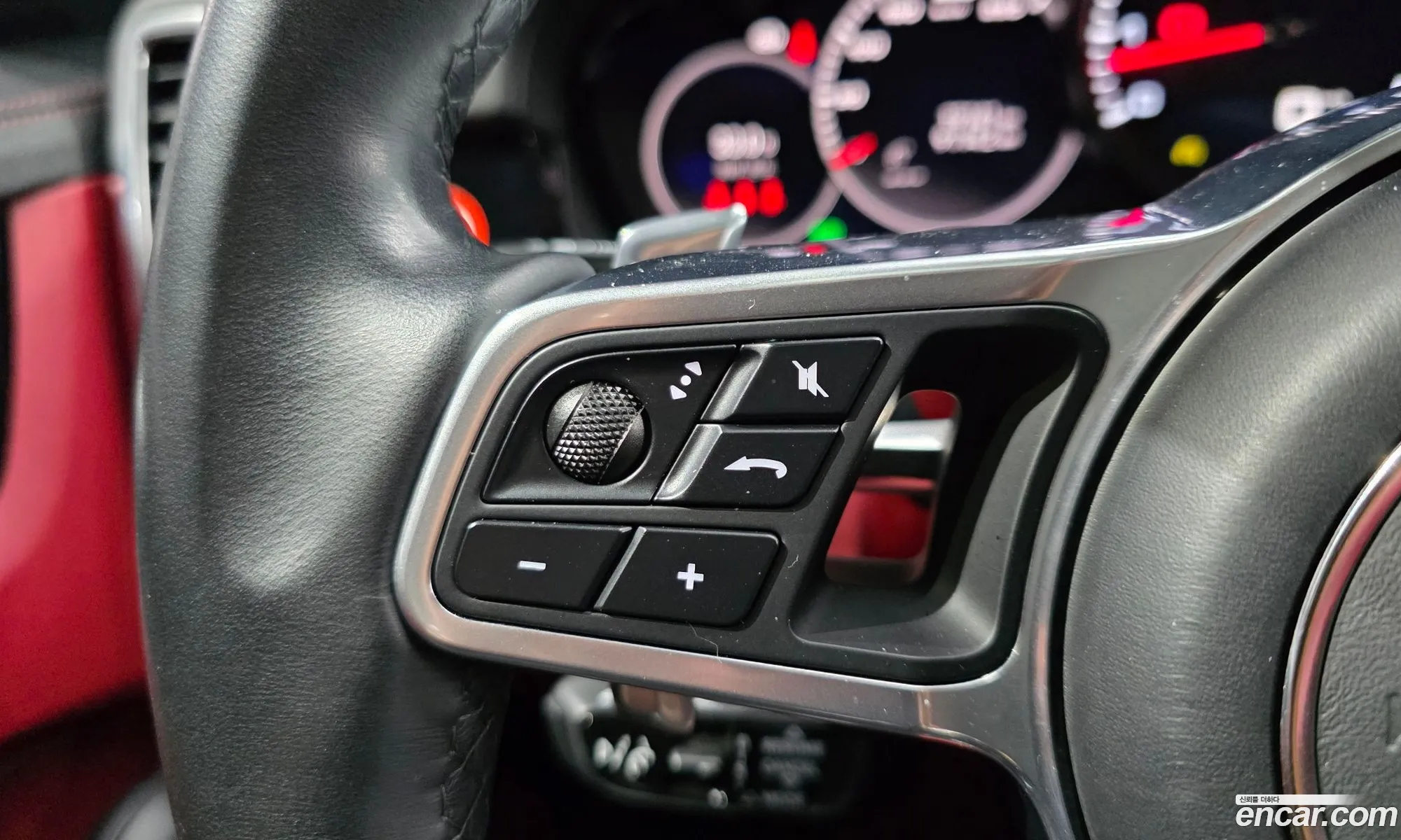 Porsche Cayenne 2022 — 20