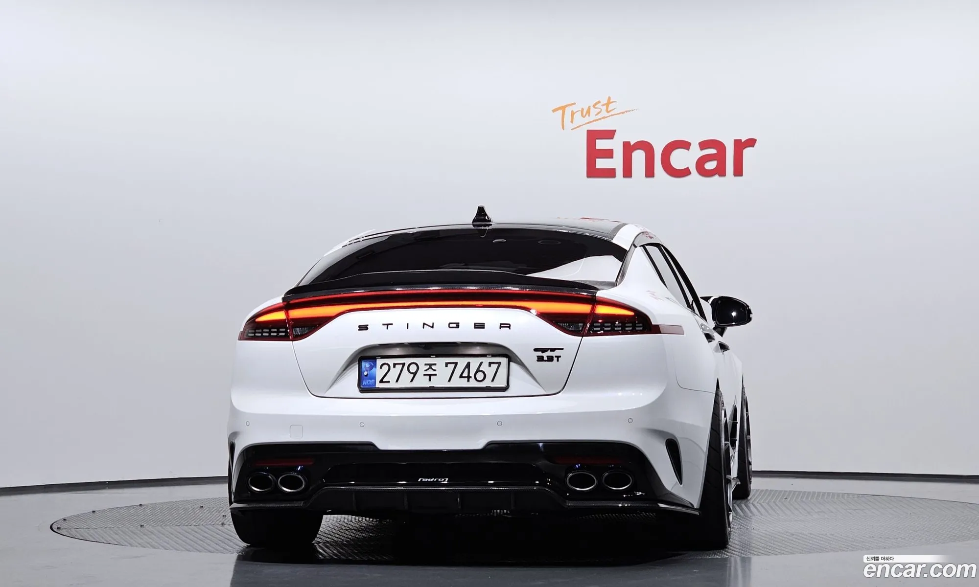Kia Stinger 2017 KNAE751CBJS006200 — 4