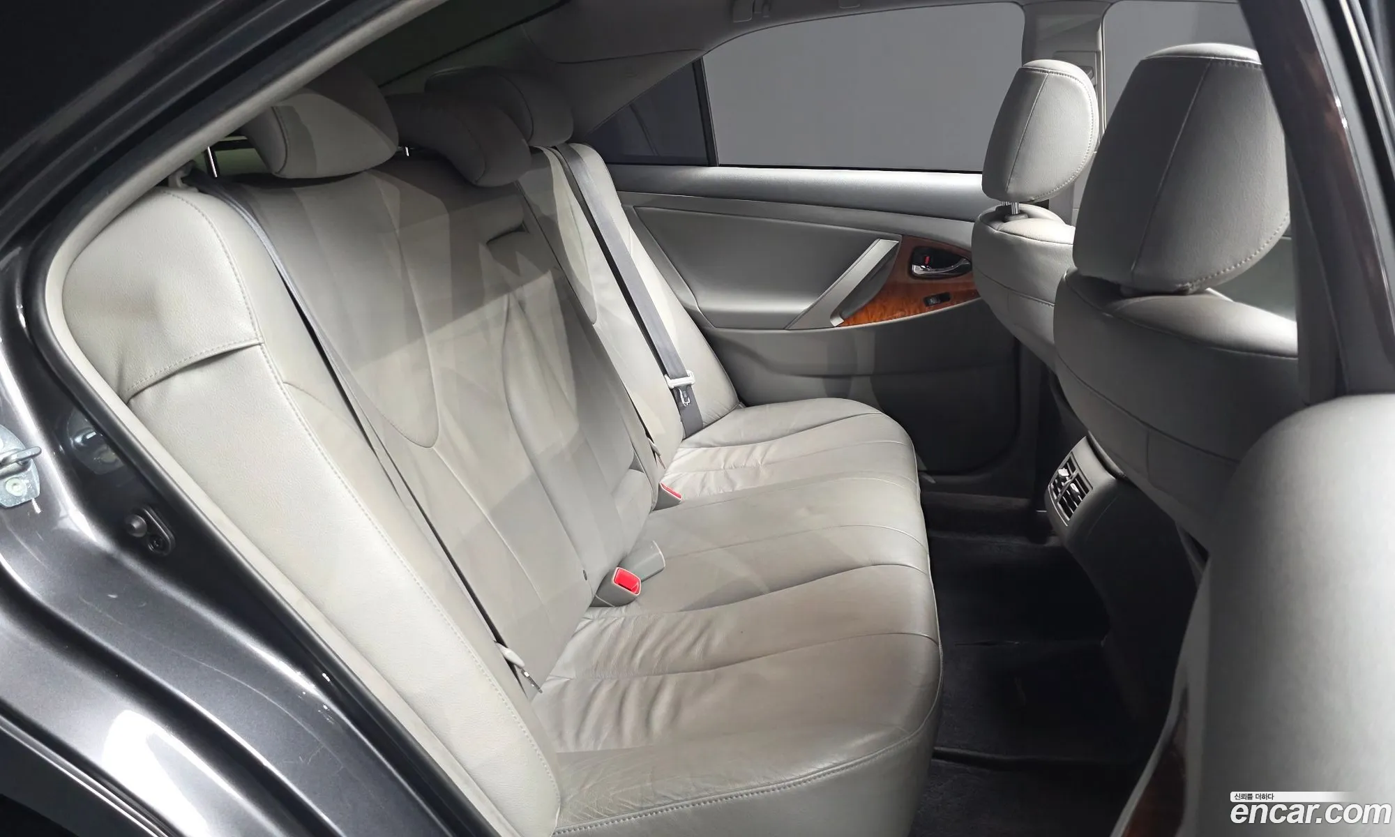 Toyota Camry 2010 — 7