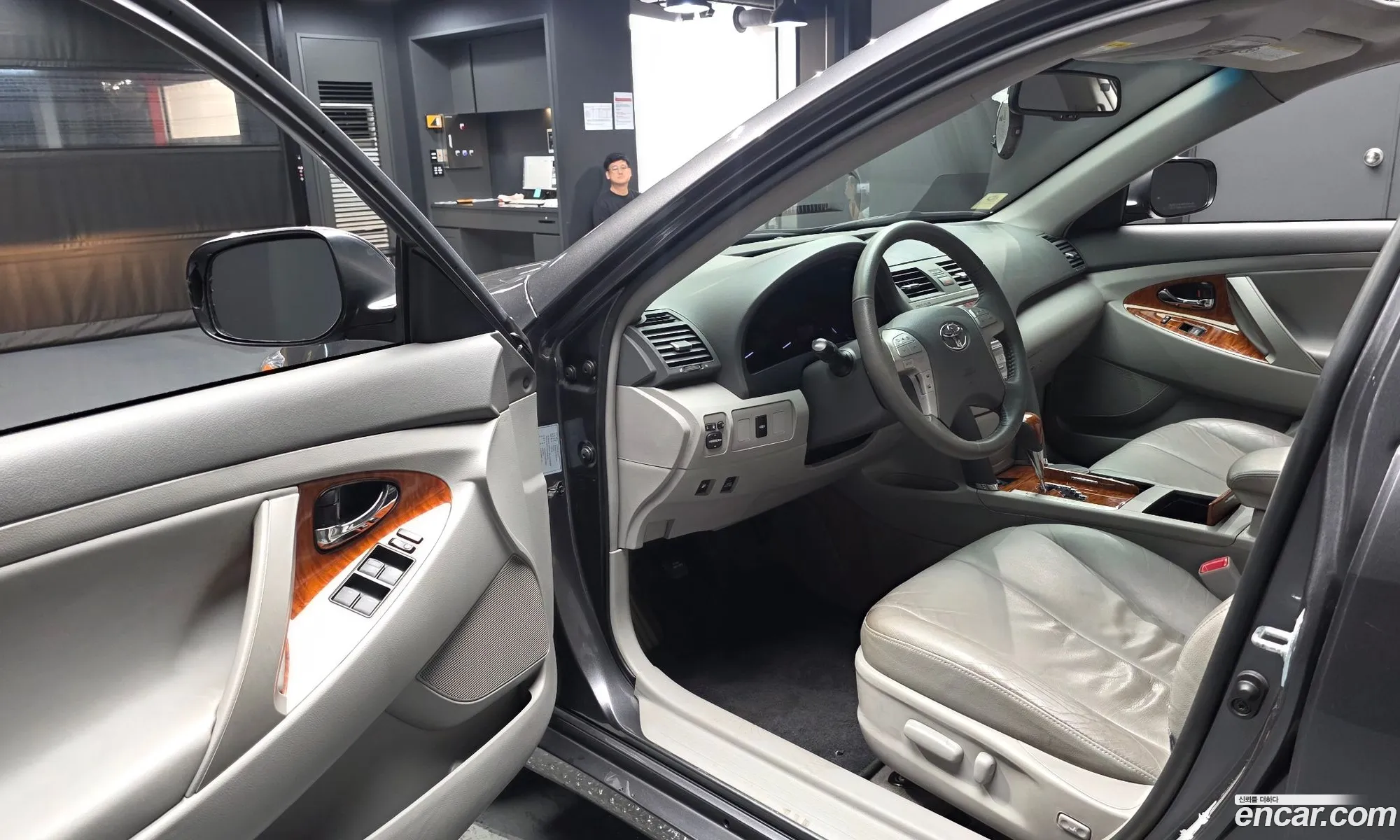 Toyota Camry 2010 — 5