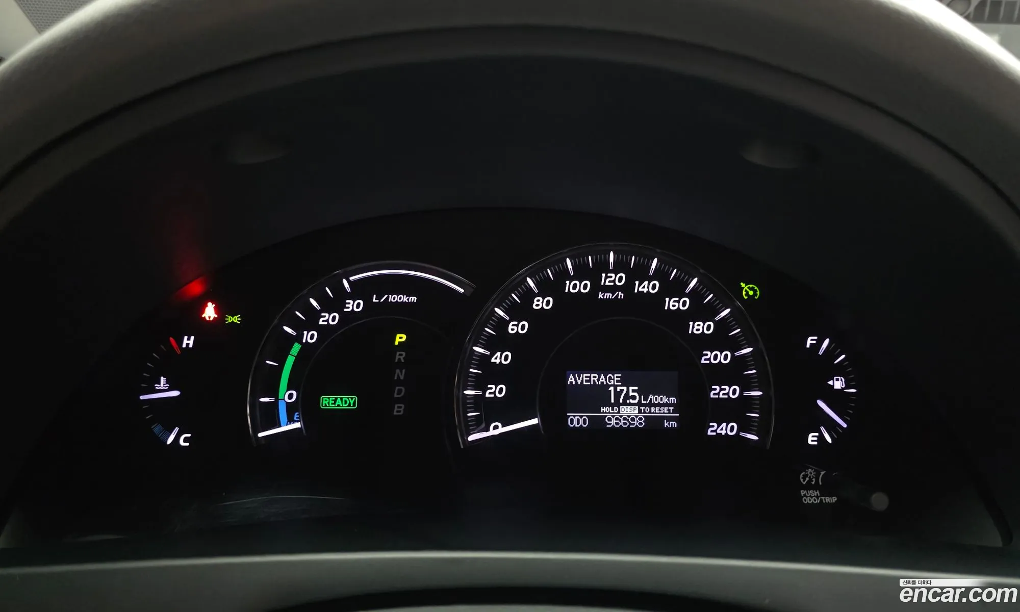 Toyota Camry 2010 — 13