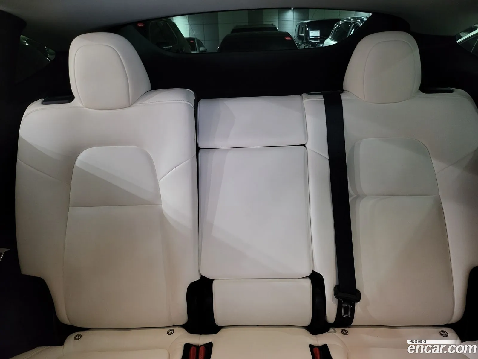 Tesla Model Y 2021 — 4