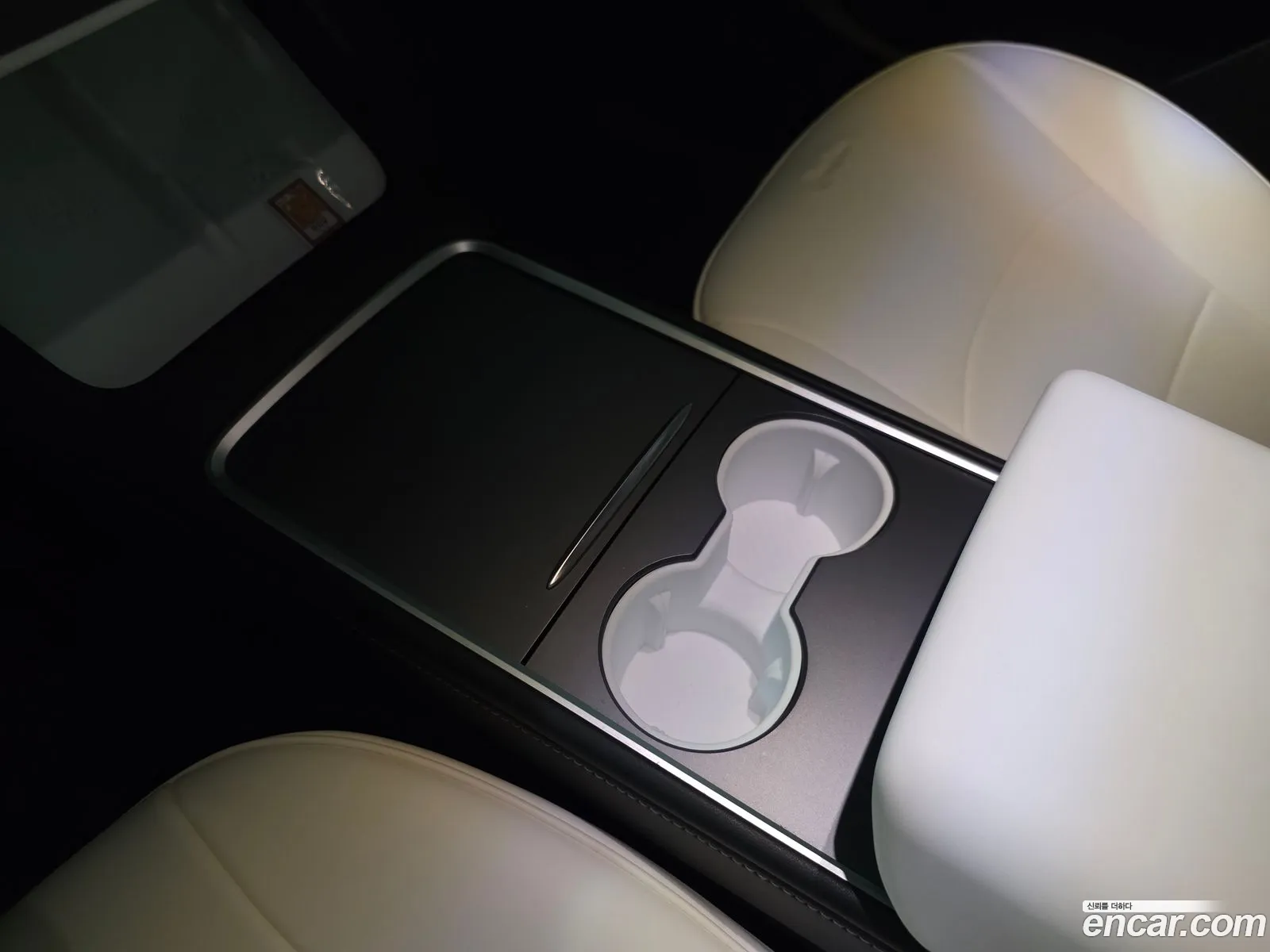 Tesla Model Y 2021 — 10