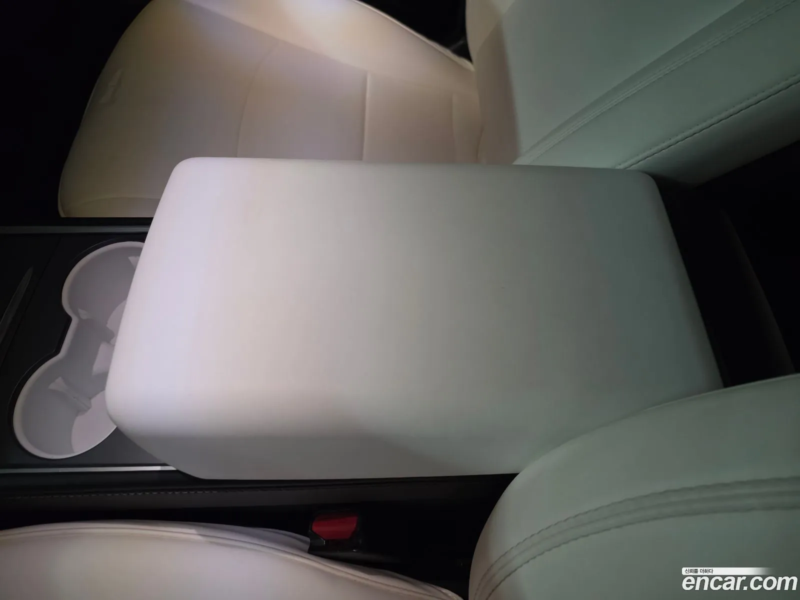 Tesla Model Y 2021 — 9