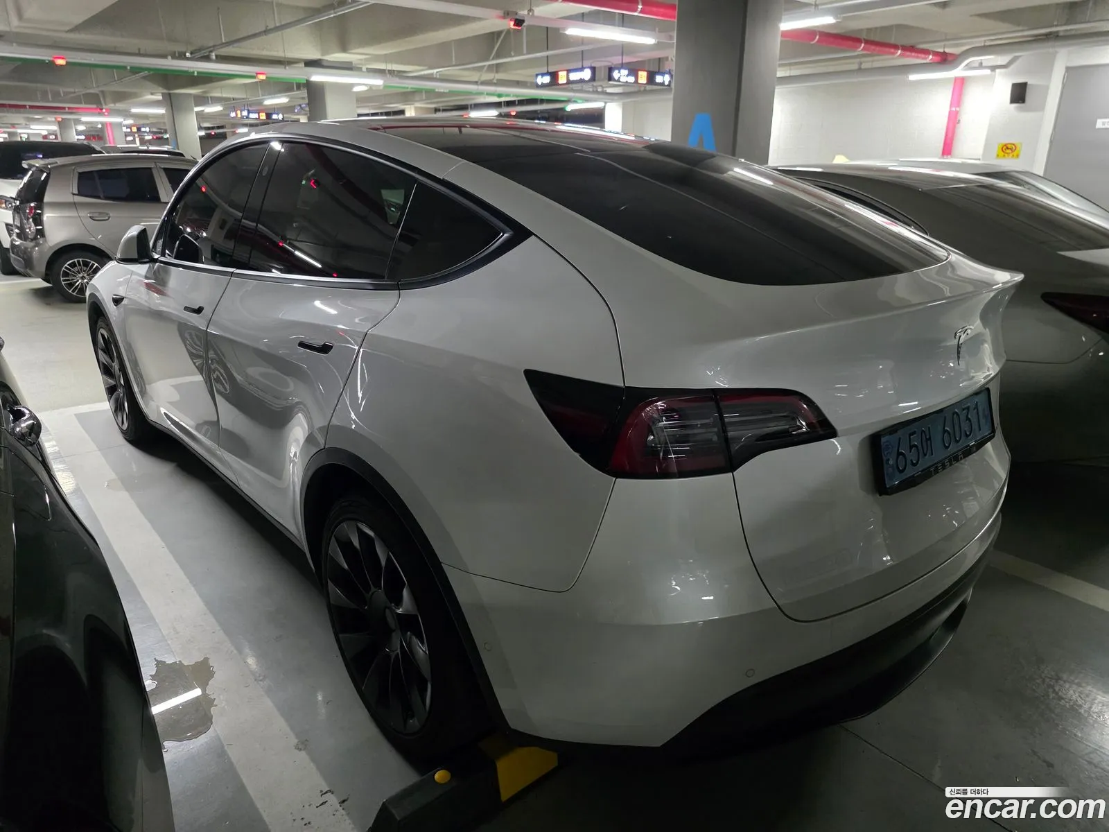 Tesla Model Y 2021 — 7