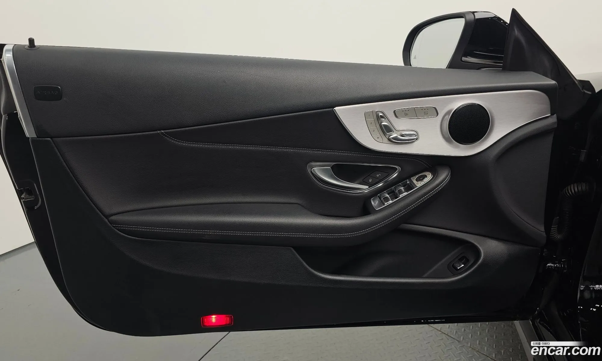 Mercedes-Benz C-Class W205 2019 — 30
