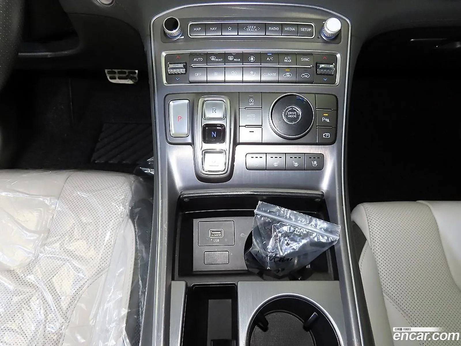 Hyundai Santa Fe 2020 — 17