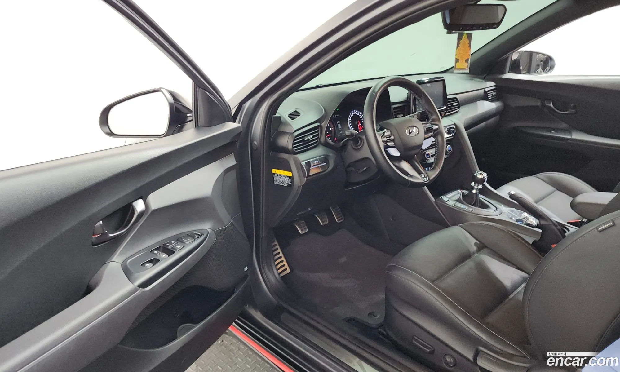 Hyundai Veloster 2018 — 20