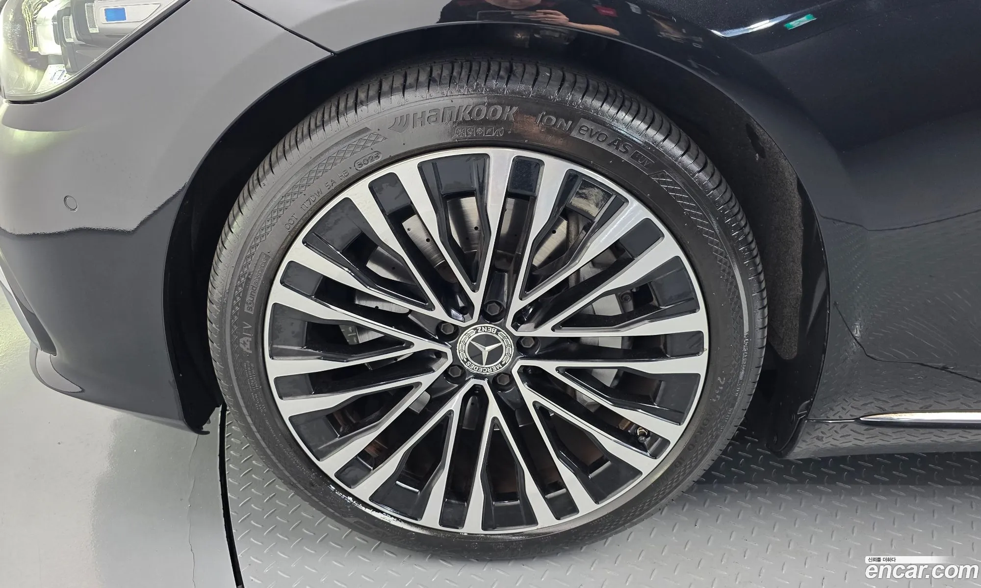 Mercedes-Benz S-Class W223 2022 — 17
