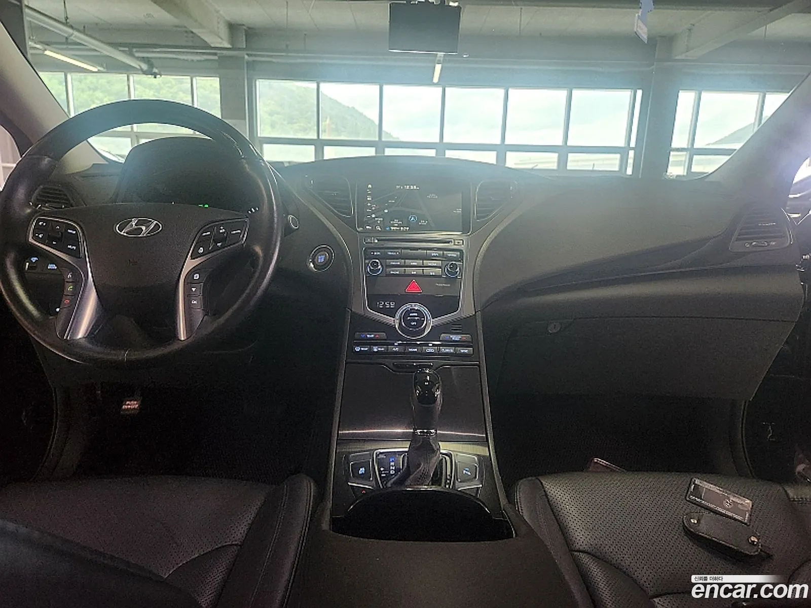 Hyundai Grandeur HG 2016 — 10