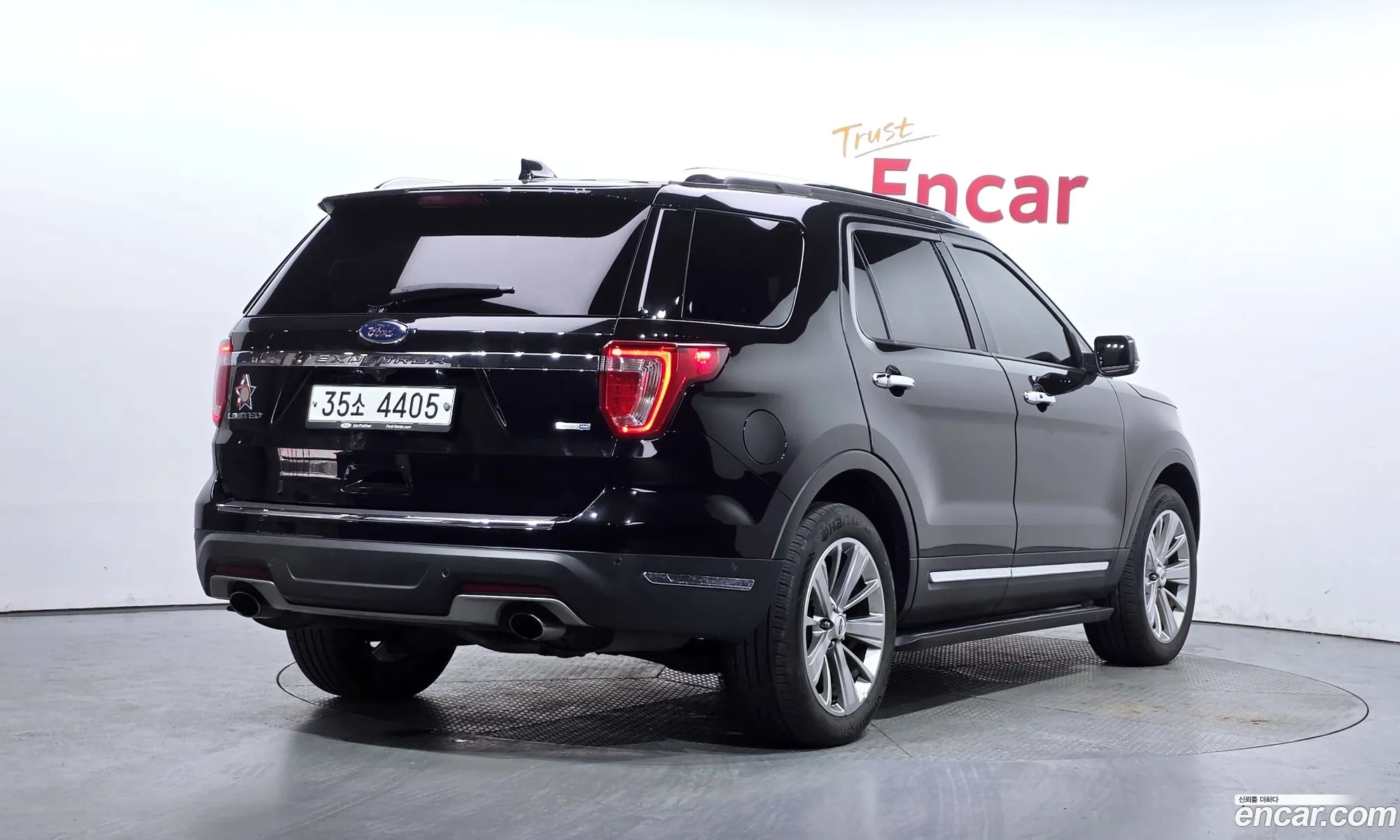 Ford Explorer 2019 — 14