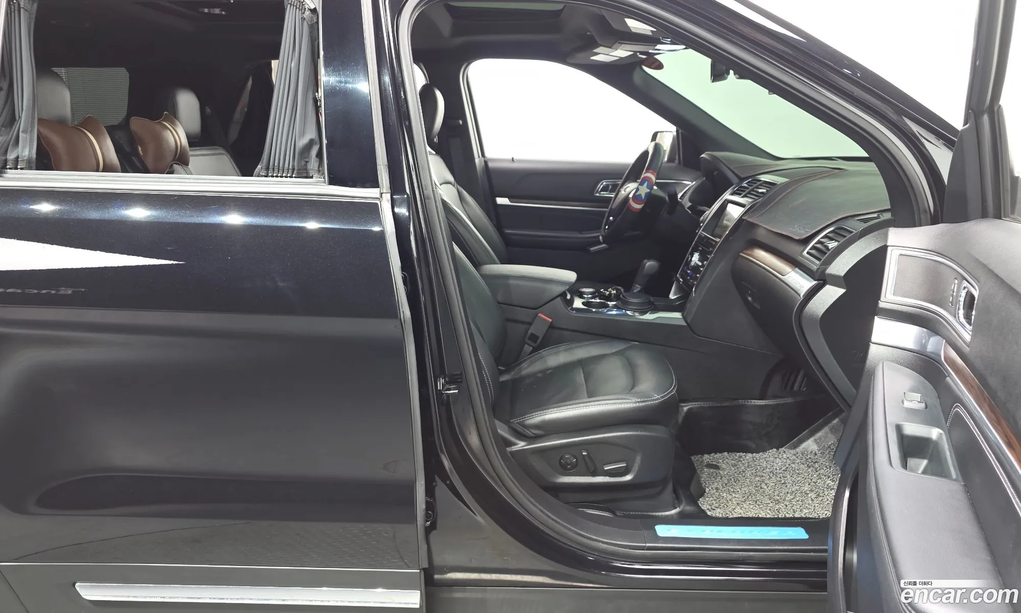 Ford Explorer 2019 — 17