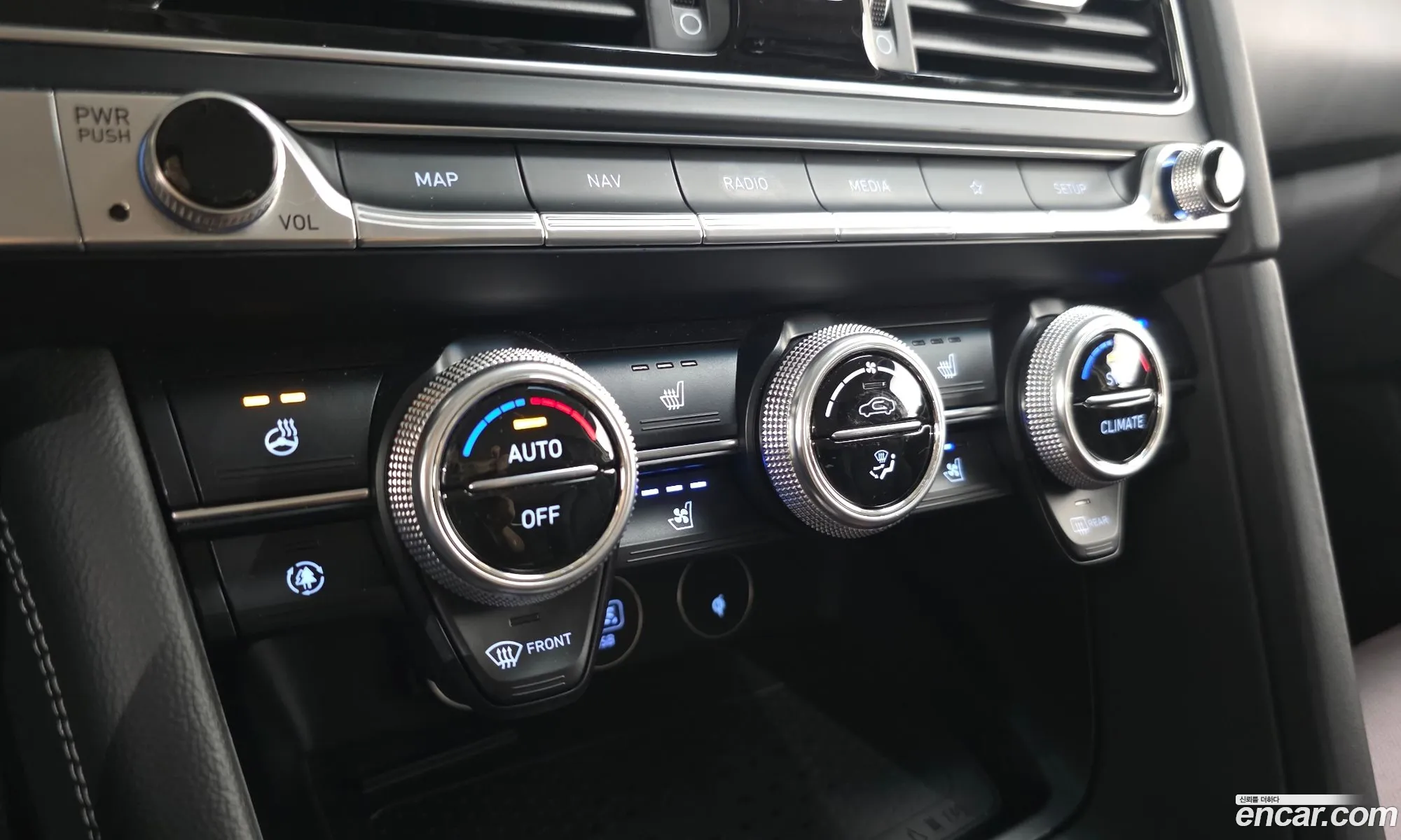 Genesis G70 2021 — 11