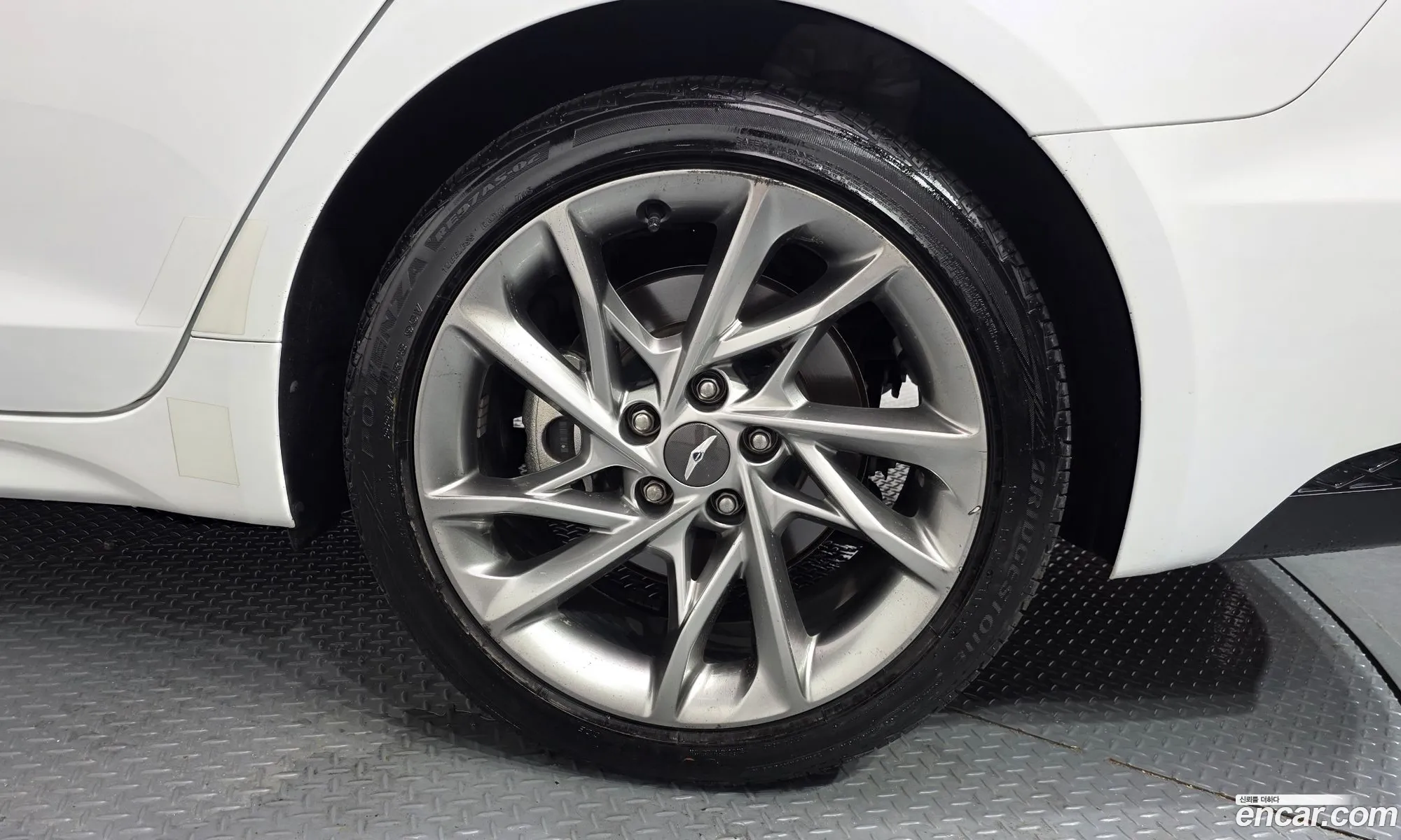 Genesis G70 2021 — 2