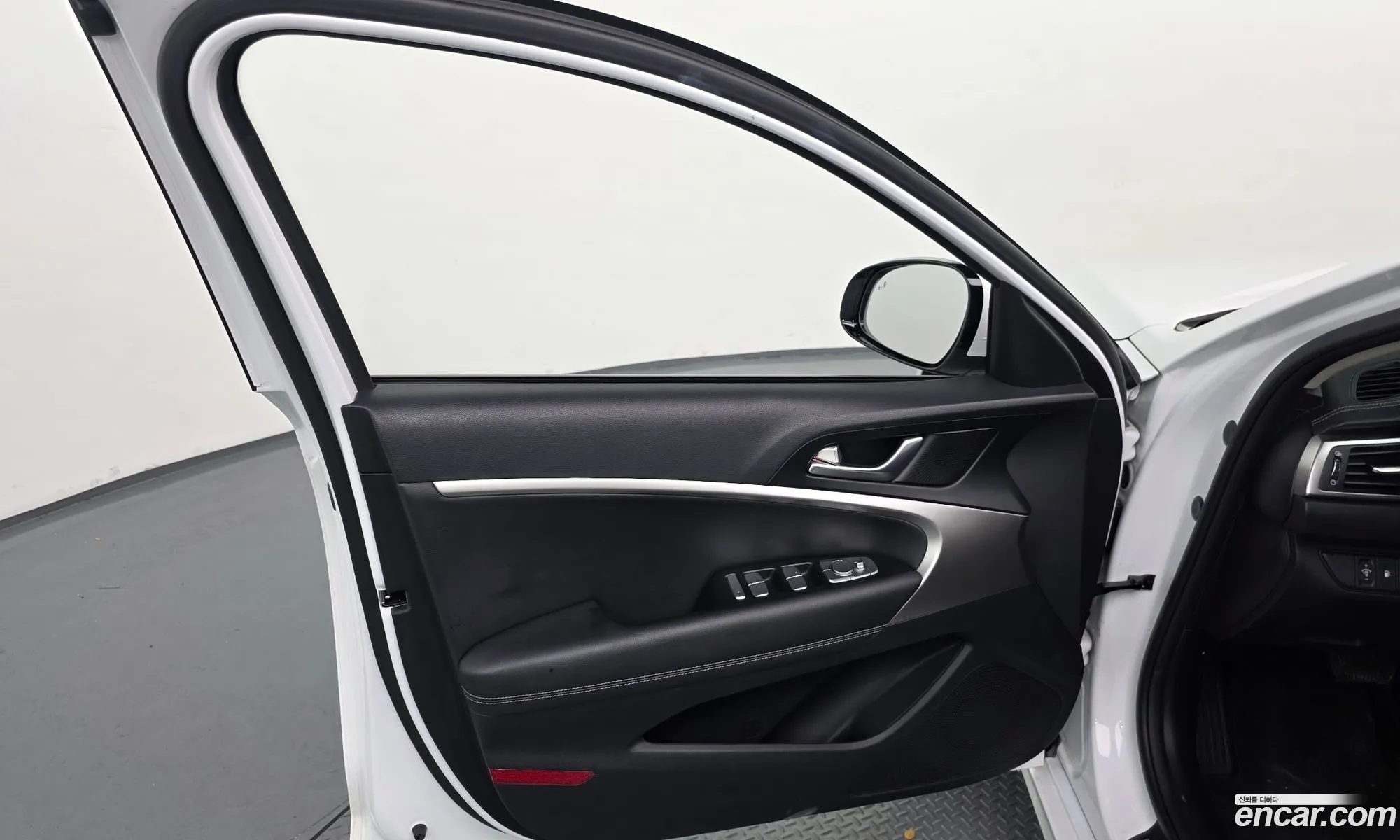 Genesis G70 2021 — 27