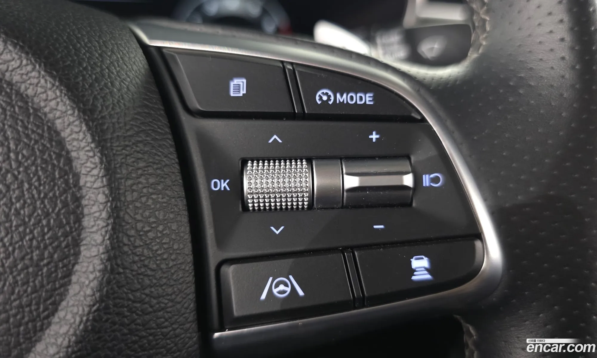 Genesis G70 2021 — 16