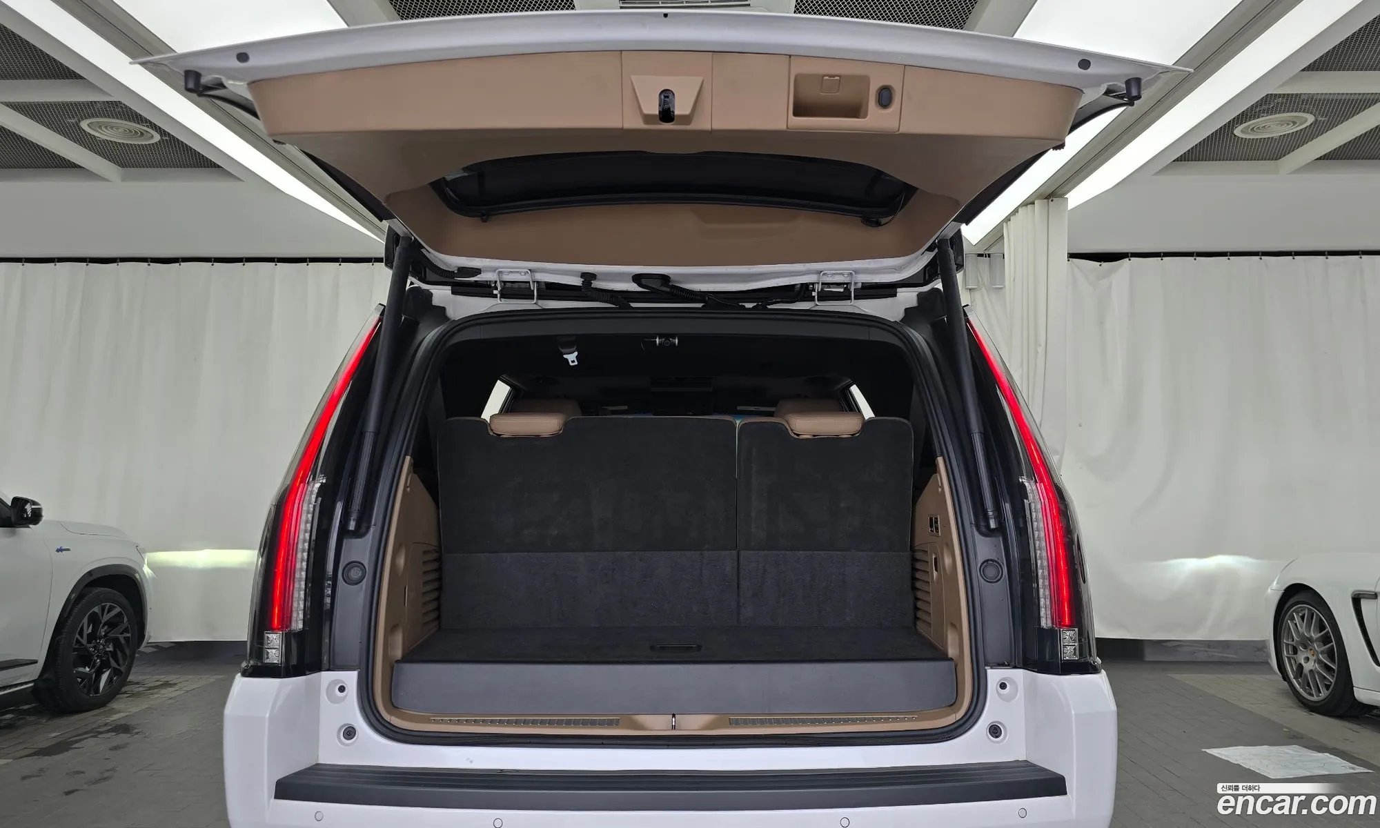 Cadillac Escalade 2019 — 20