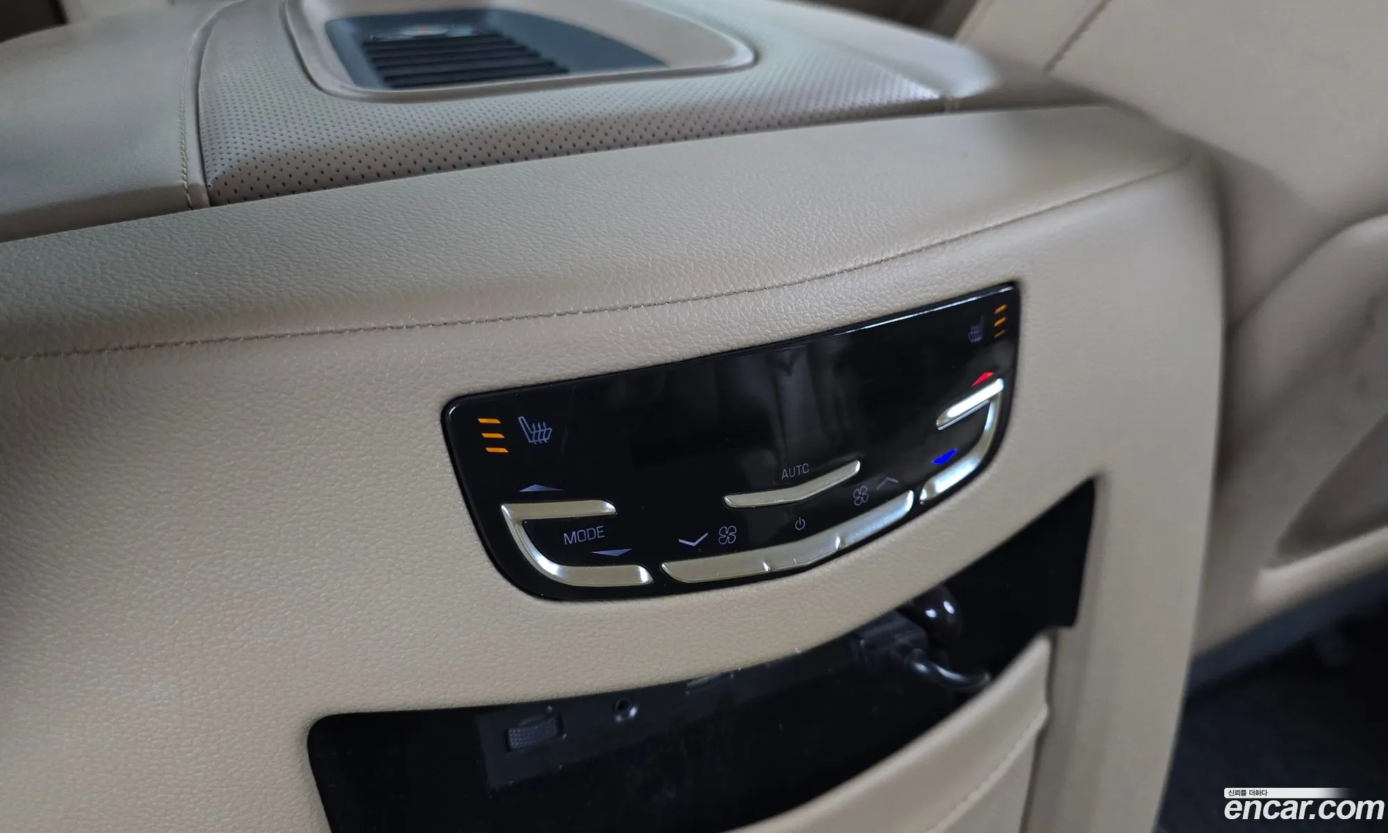 Cadillac Escalade 2019 — 11