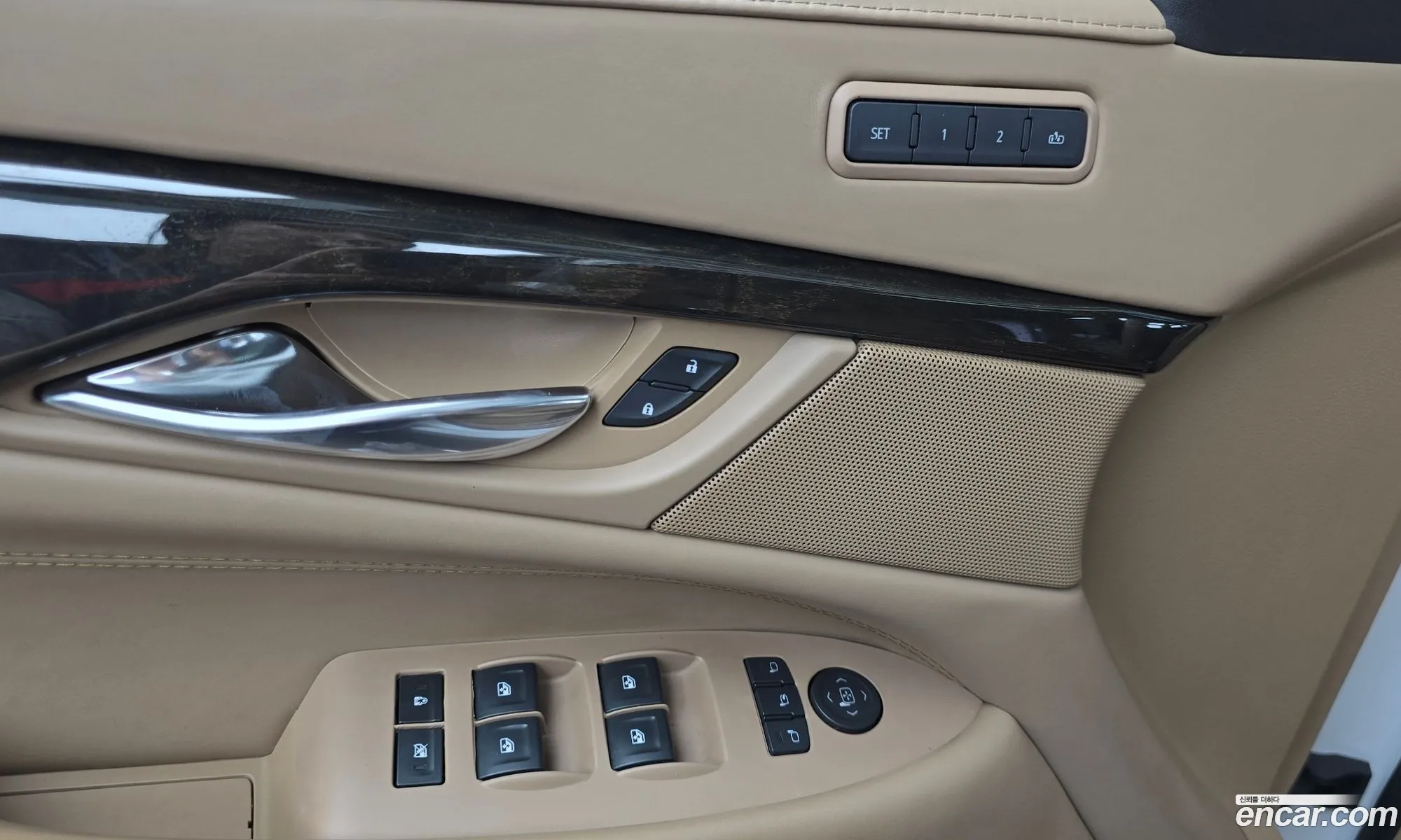 Cadillac Escalade 2019 — 25