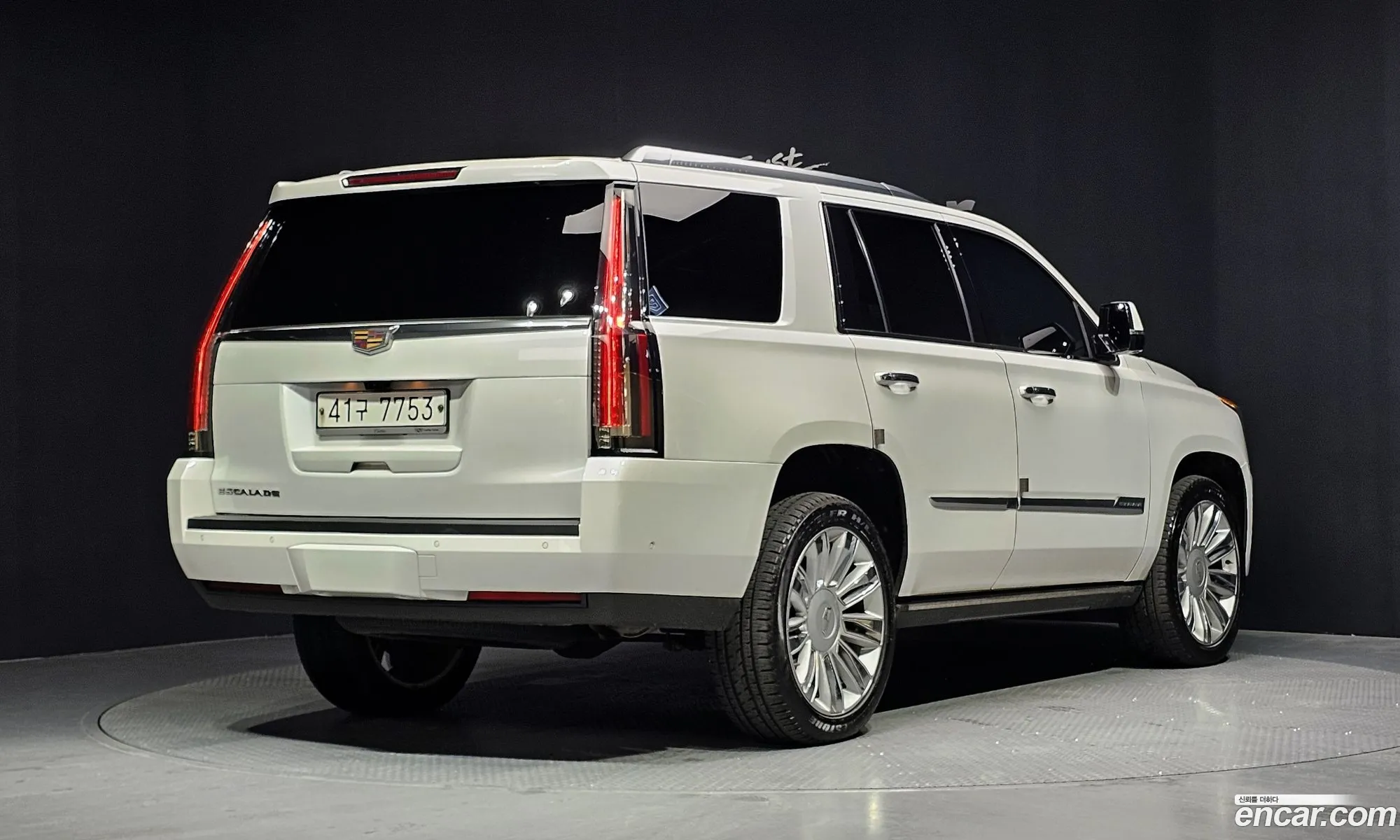 Cadillac Escalade 2019 — 12