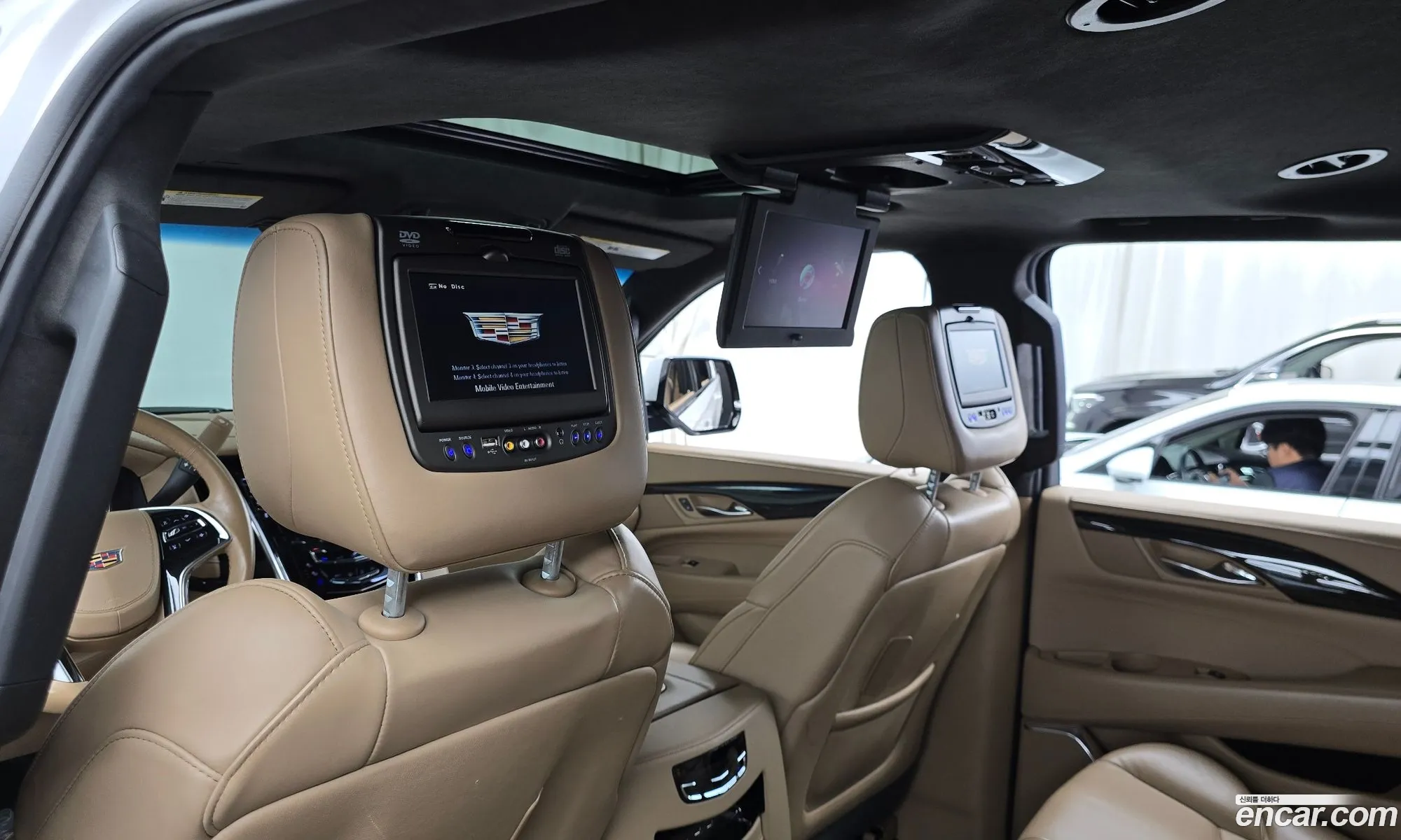 Cadillac Escalade 2019 — 8