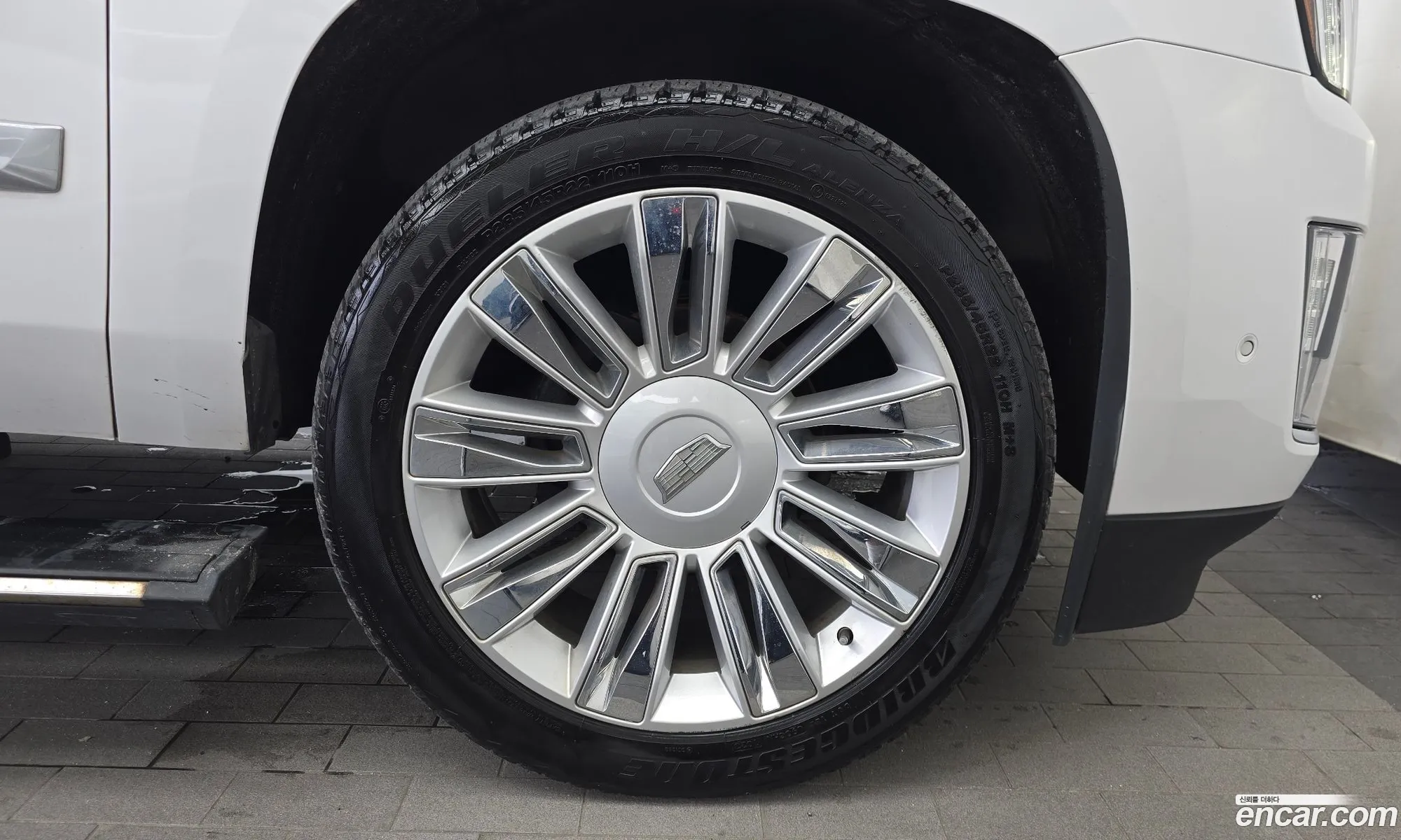 Cadillac Escalade 2019 — 19
