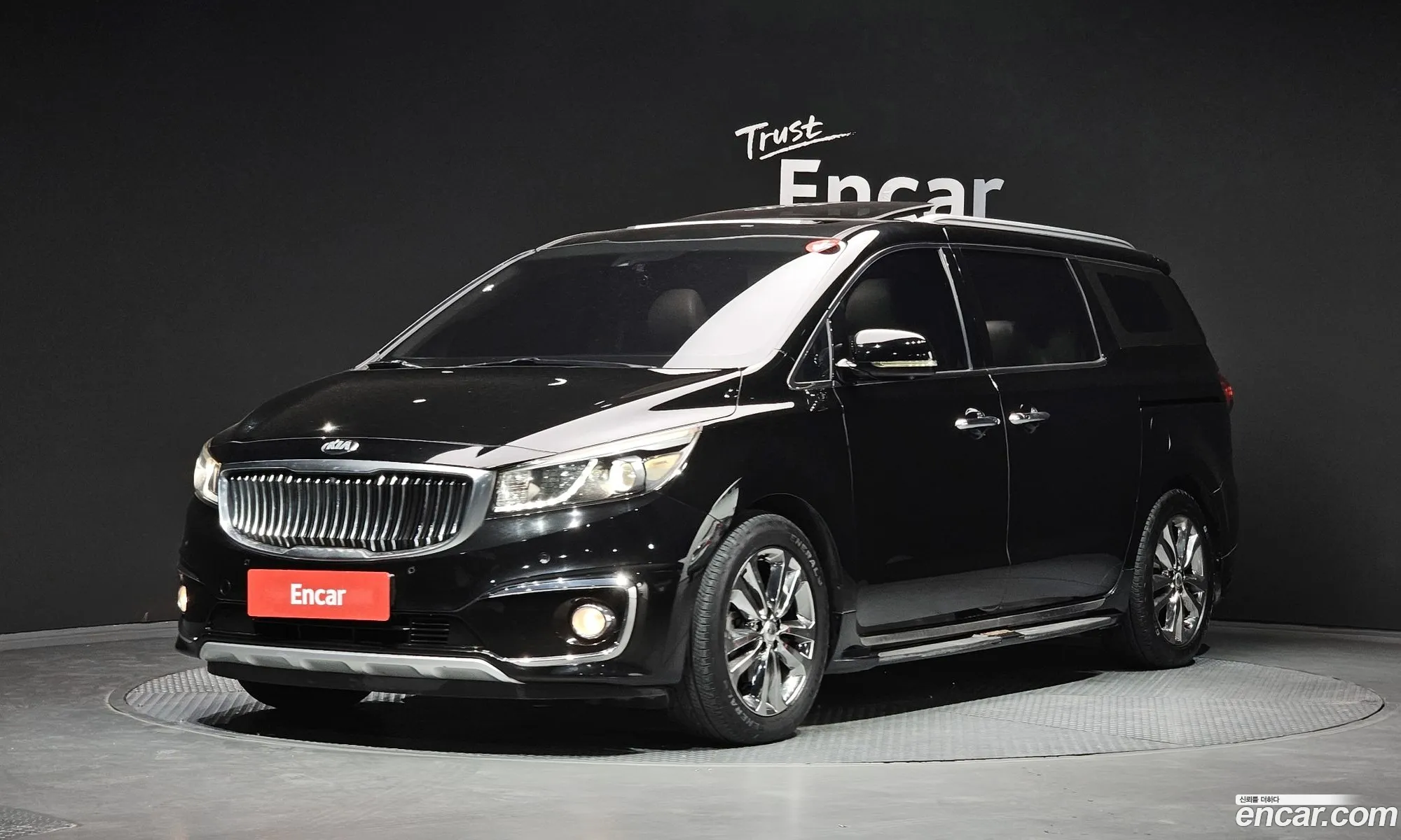 Kia Carnival 2017 — 2